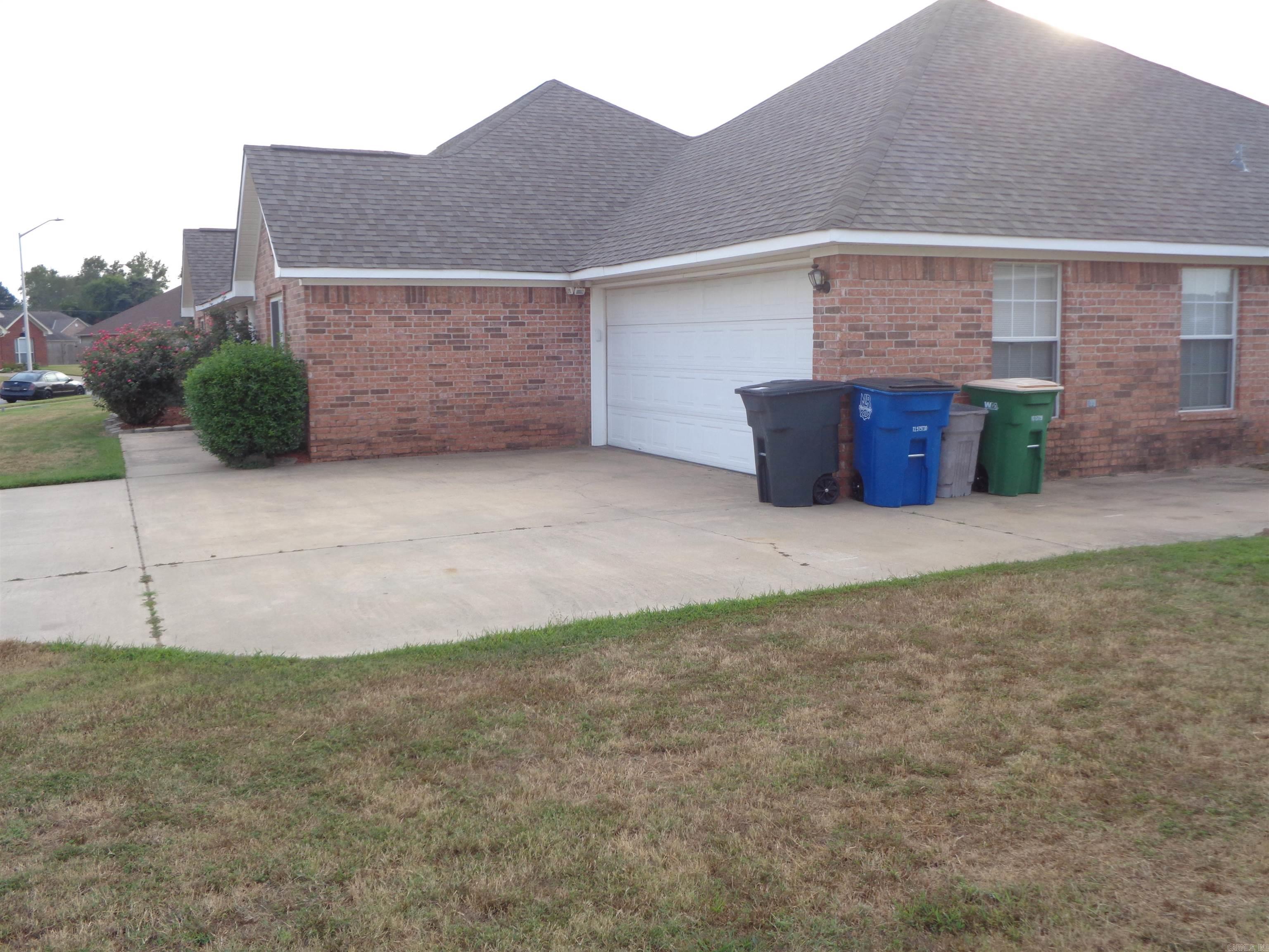 STONE LINKS ADDN - Residential