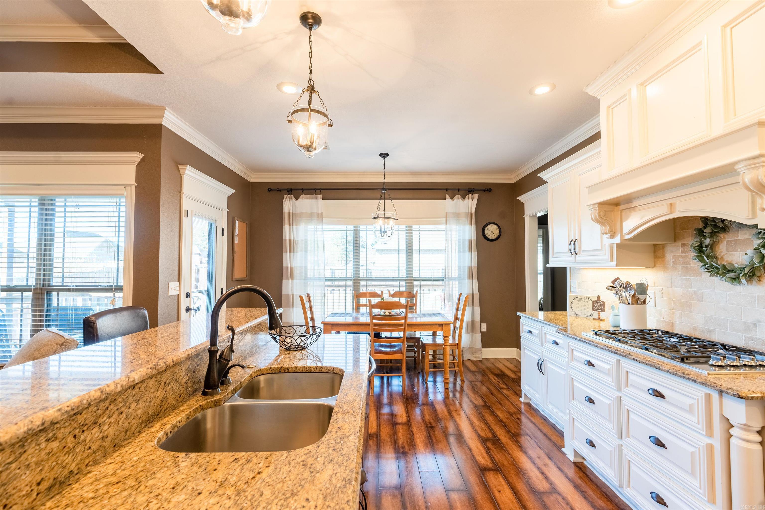 SADDLEBROOK EST - Residential