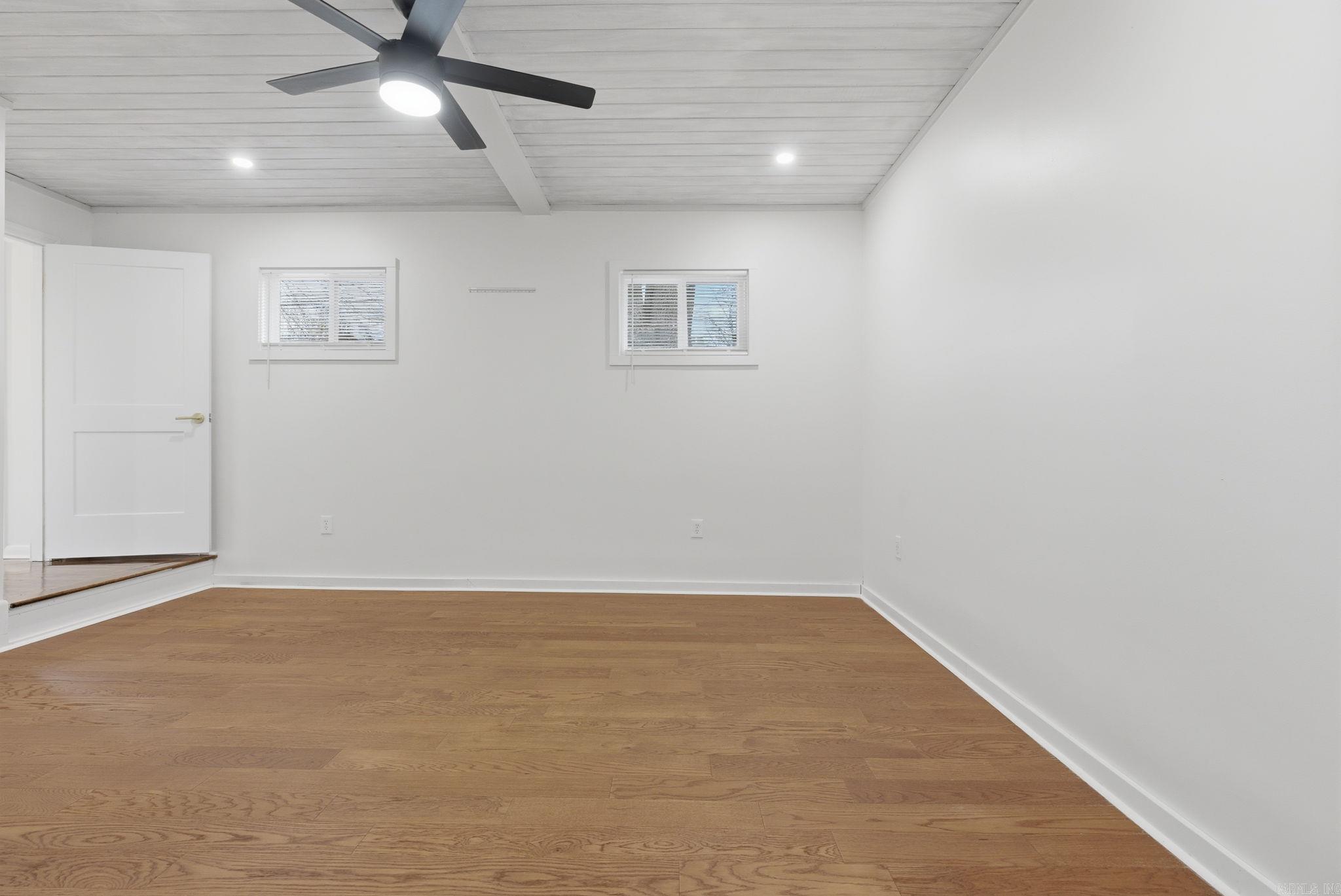 KINGWOOD PLACE - Residential