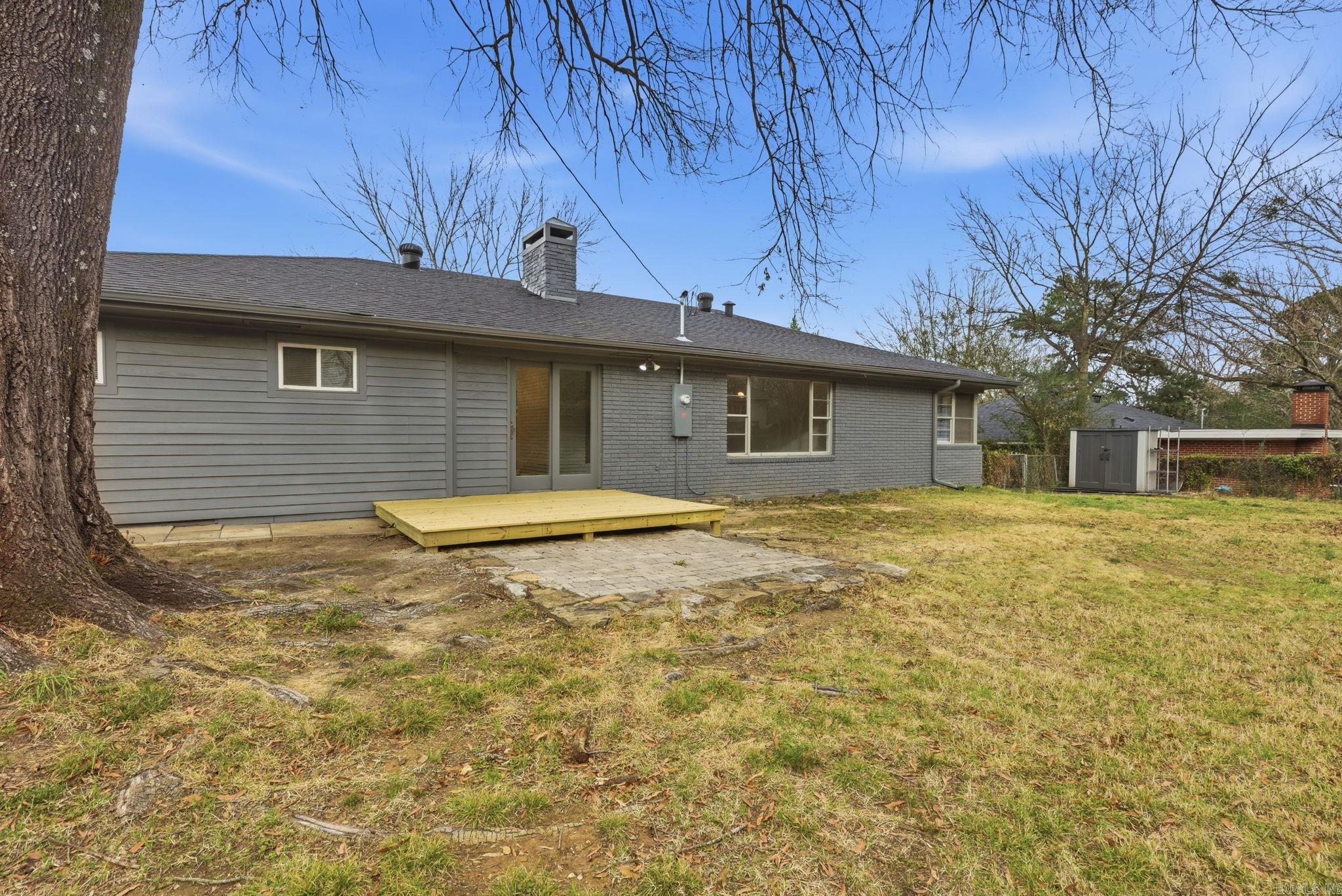 KINGWOOD PLACE - Residential