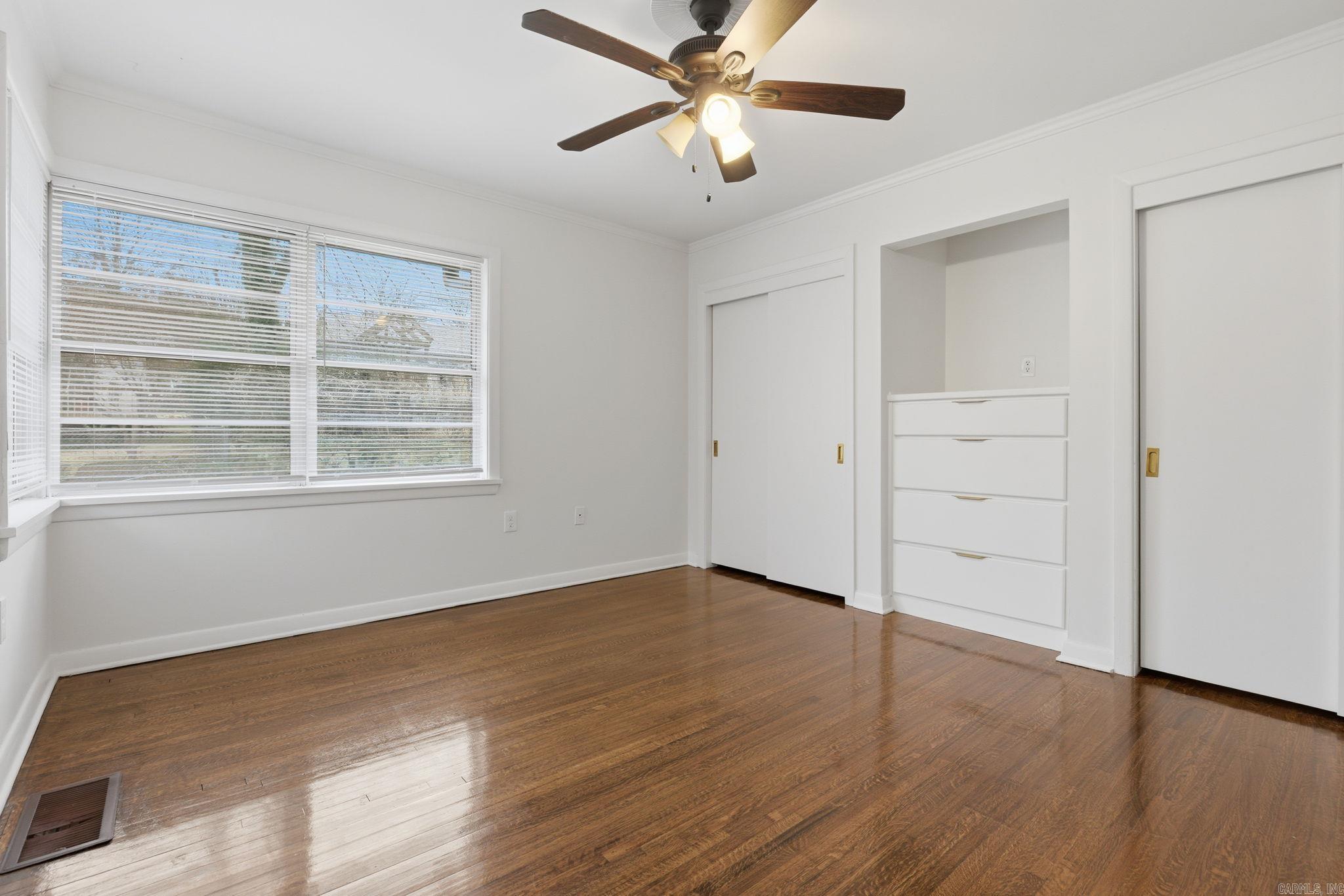 KINGWOOD PLACE - Residential