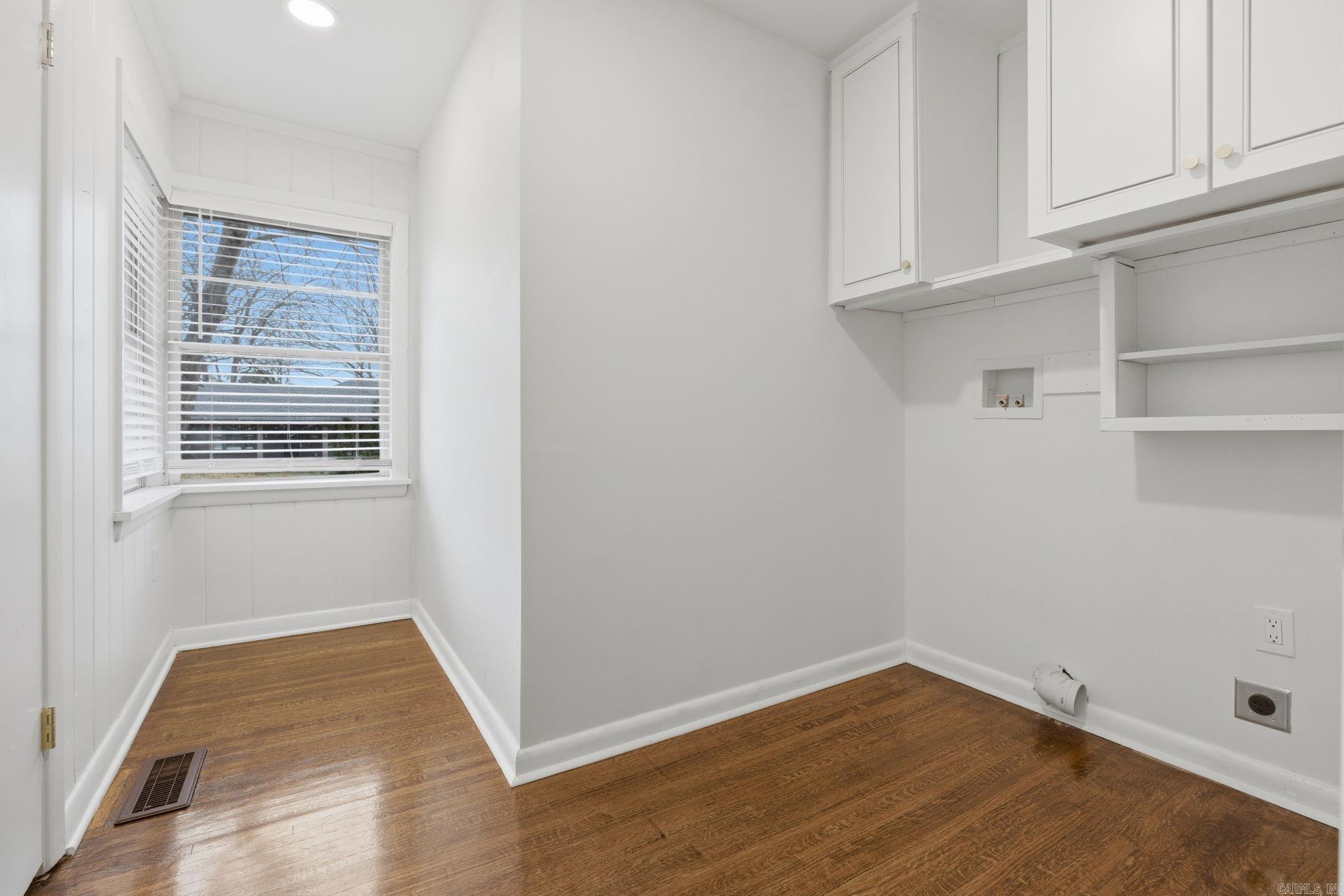 KINGWOOD PLACE - Residential