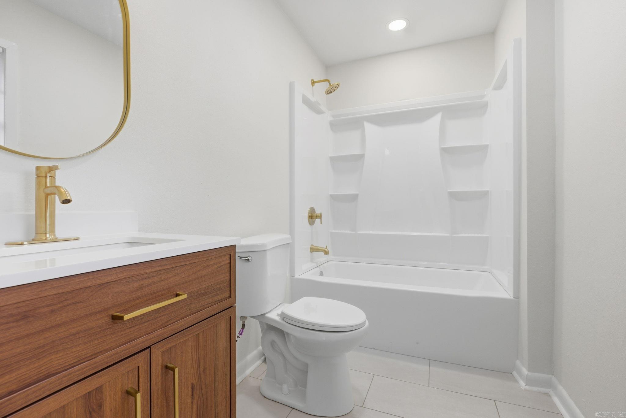 KINGWOOD PLACE - Residential