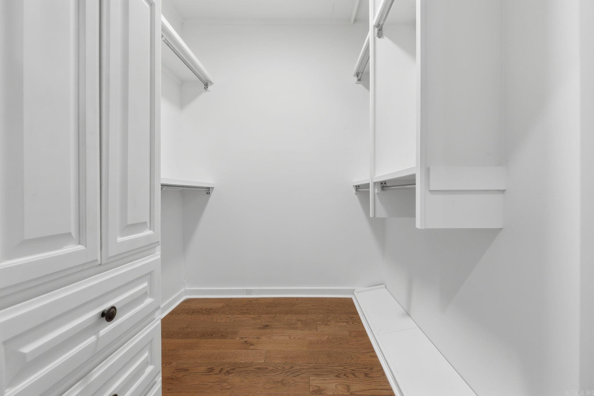 KINGWOOD PLACE - Residential