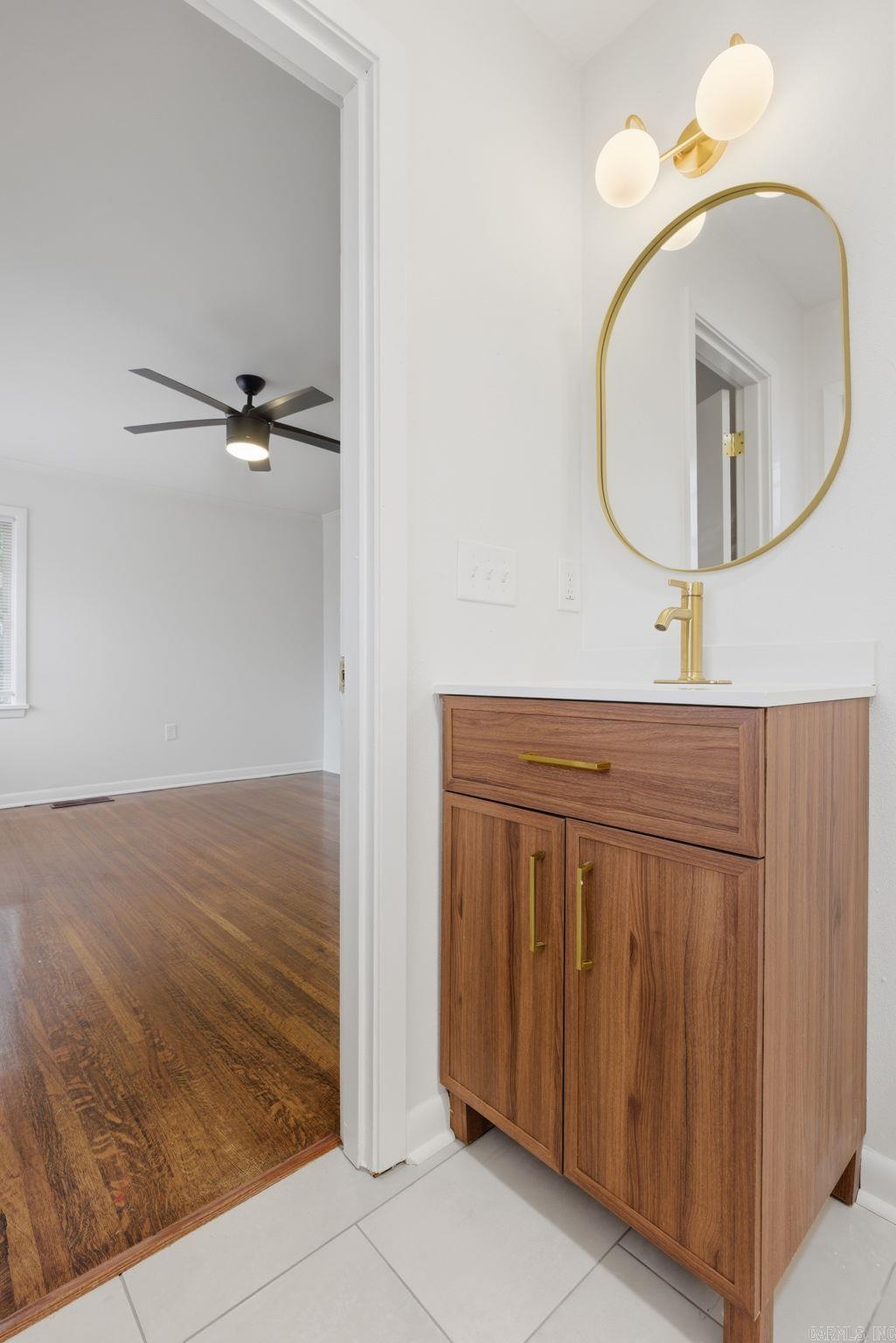 KINGWOOD PLACE - Residential