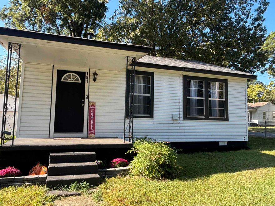 If you're searching for something conveniently located, perfectly maintained, and super affordable then take a look at this adorable two bedroom home! Situated in the heart of Jacksonville on a fenced in corner lot; it's just a stone's throw away from dozens of restaurants and shopping centers, 10 minutes from the LR Air Force Base and just 20 minutes from downtown Little Rock! The house has been completely remodeled from head to toe: New roofs on both the home and garage replaced 2025 with architectural shingles, all new flooring, new appliances, and new water heater 2025. It also comes fully FURNISHED and with an up-to-date termite clearance and home warranty as well. This home is truly in top notch condition. But wait, there's more! The seller will also consider paying buyers closing costs! This property would make a fantastic investment for anyone- whether it's a starter home or as a rental property to cash flow instantly. It will absolutely qualify for FHA and most likely have lower payments than your current rent, so don't miss this opportunity to stop paying your landlord's mortgage and start building that equity for yourself!