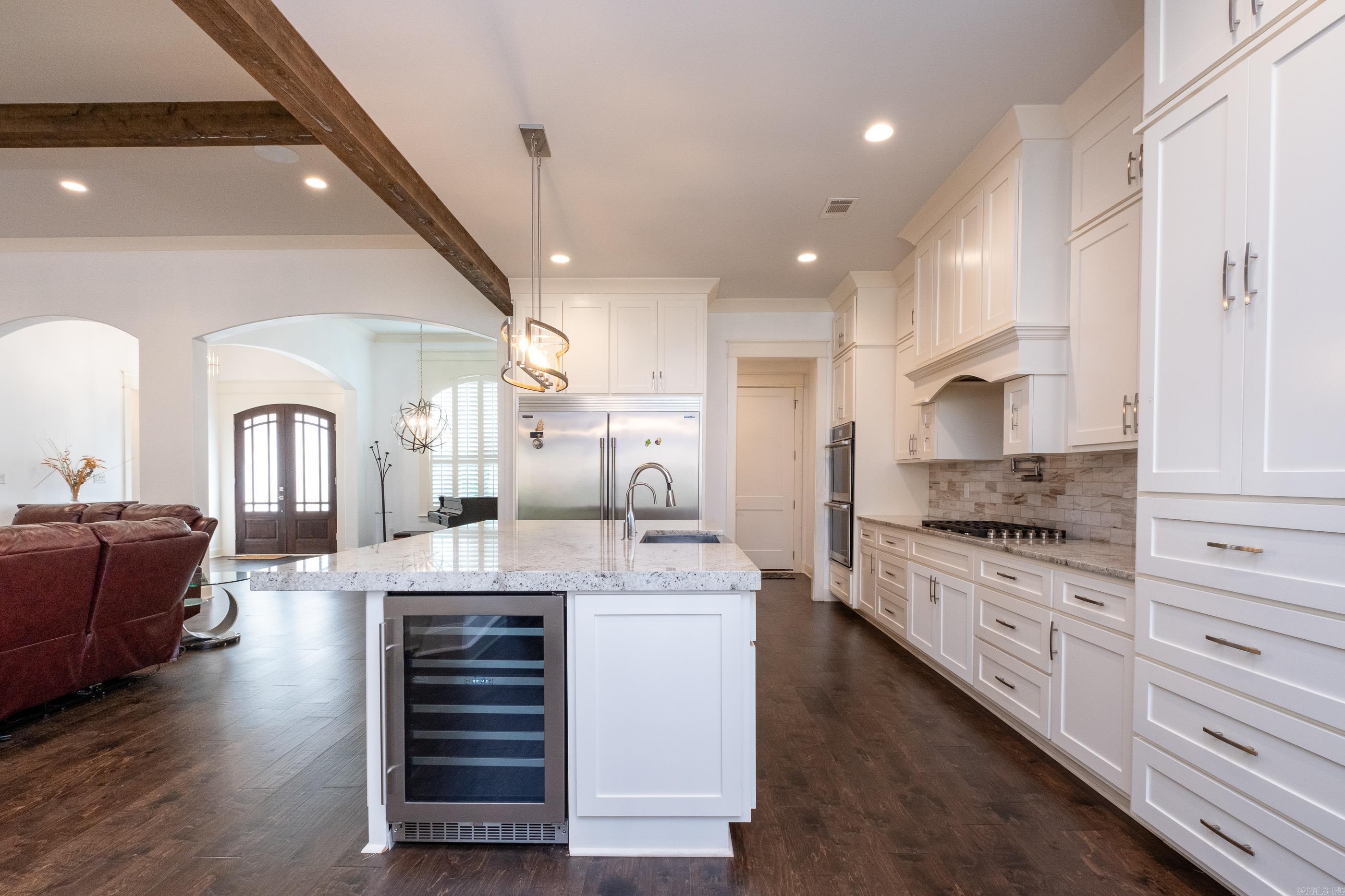 CHENAL VALLEY "ENSBURY PLACE" - Residential