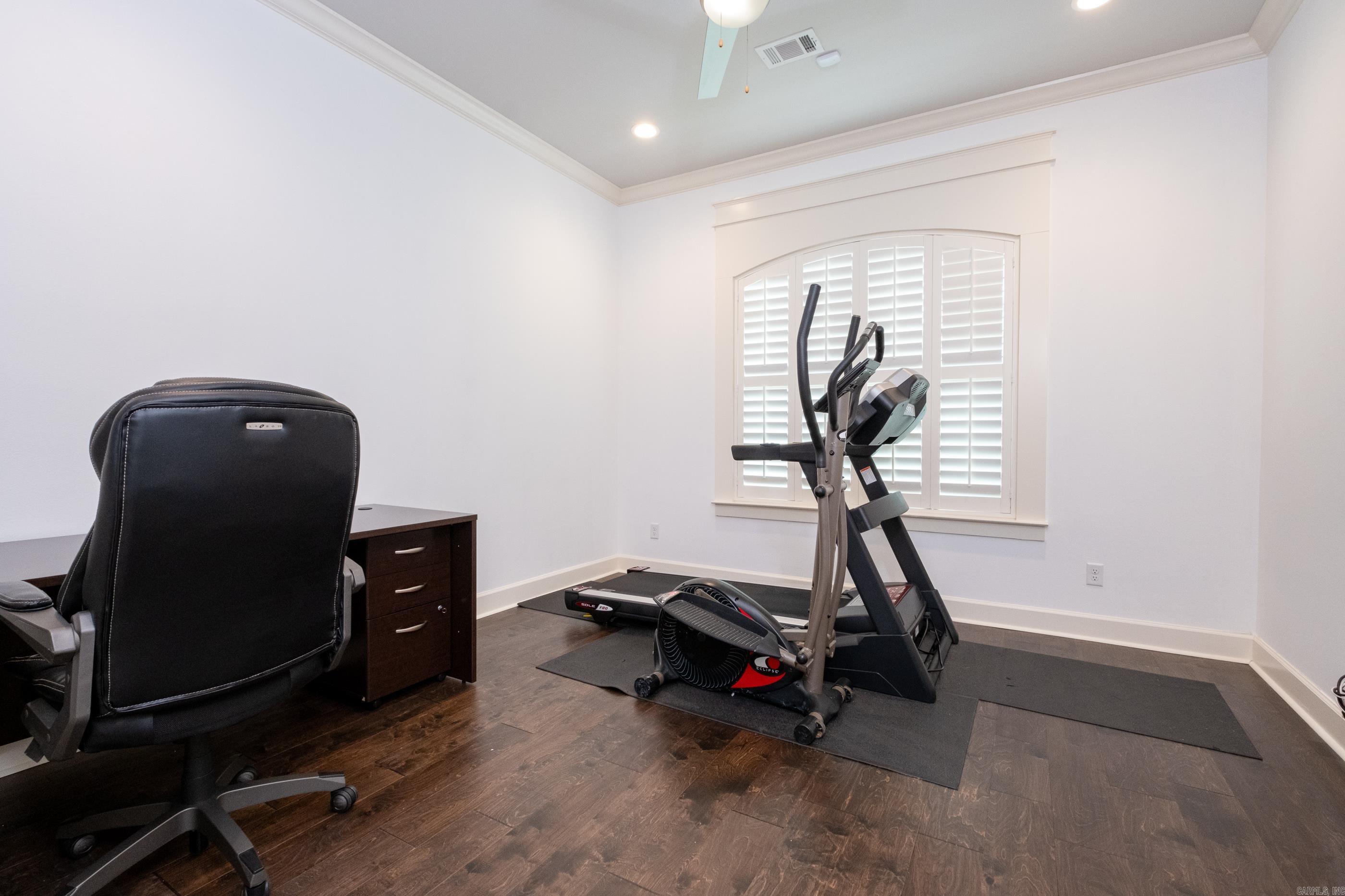 CHENAL VALLEY "ENSBURY PLACE" - Residential