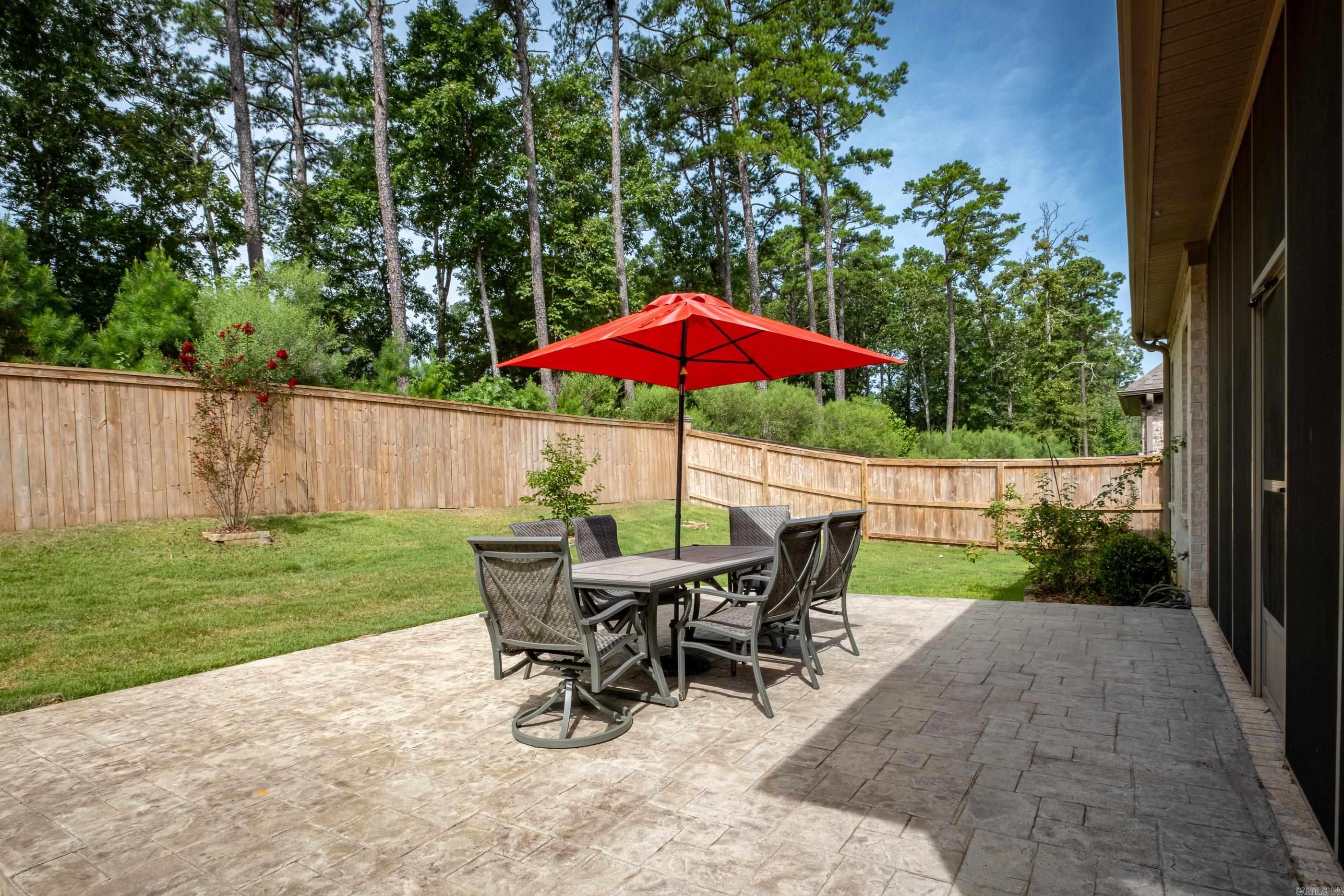 CHENAL VALLEY "ENSBURY PLACE" - Residential