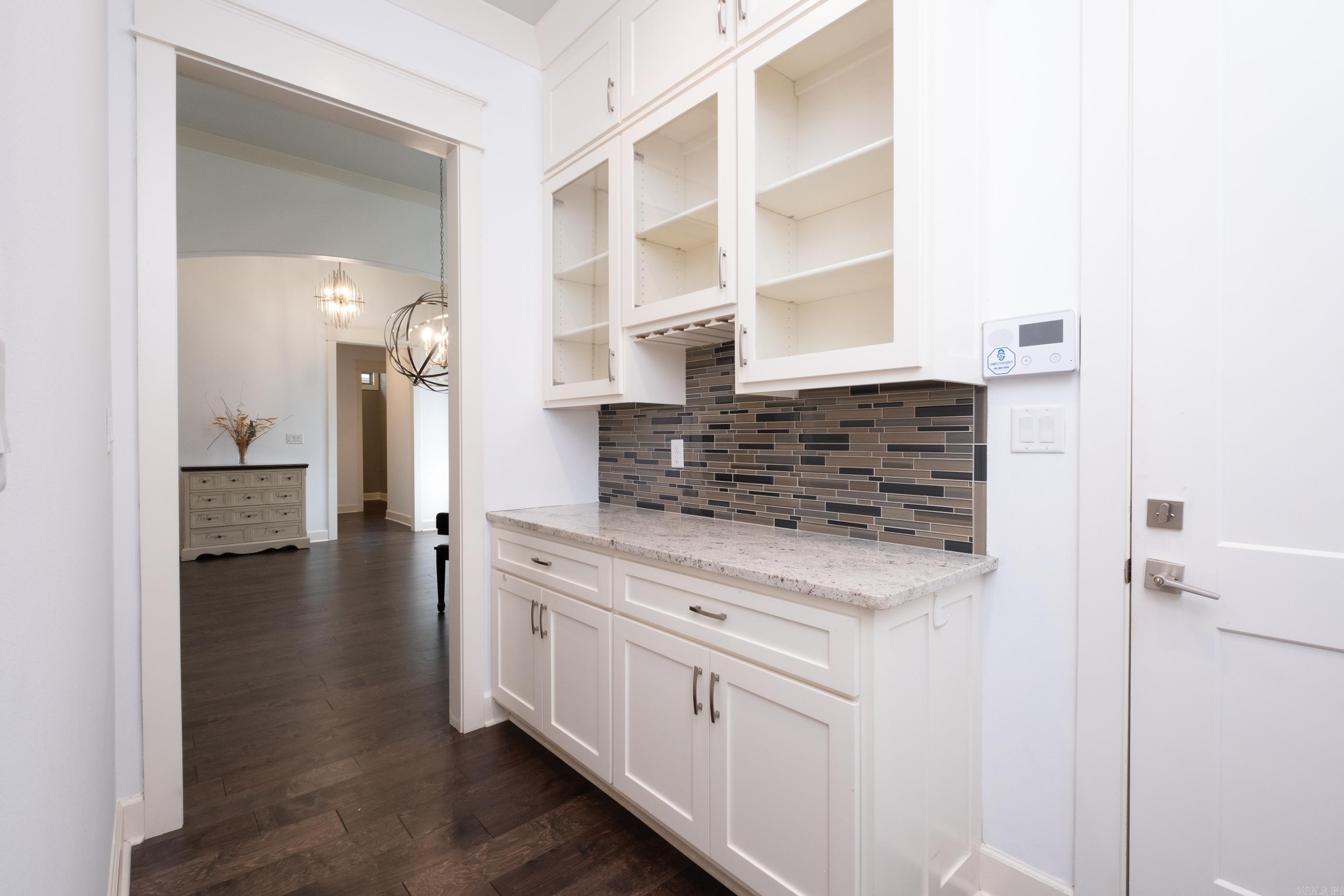 CHENAL VALLEY "ENSBURY PLACE" - Residential