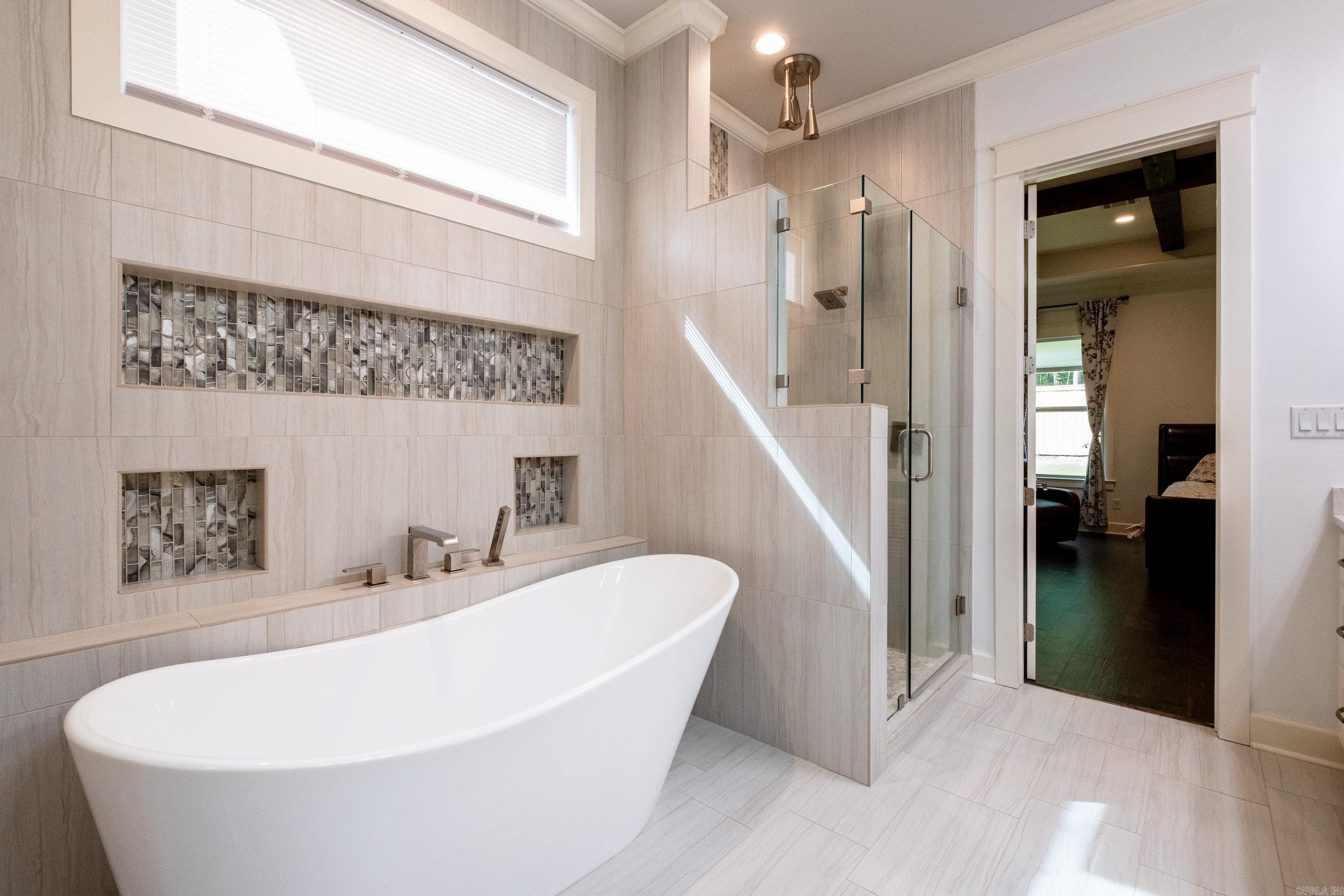 CHENAL VALLEY "ENSBURY PLACE" - Residential