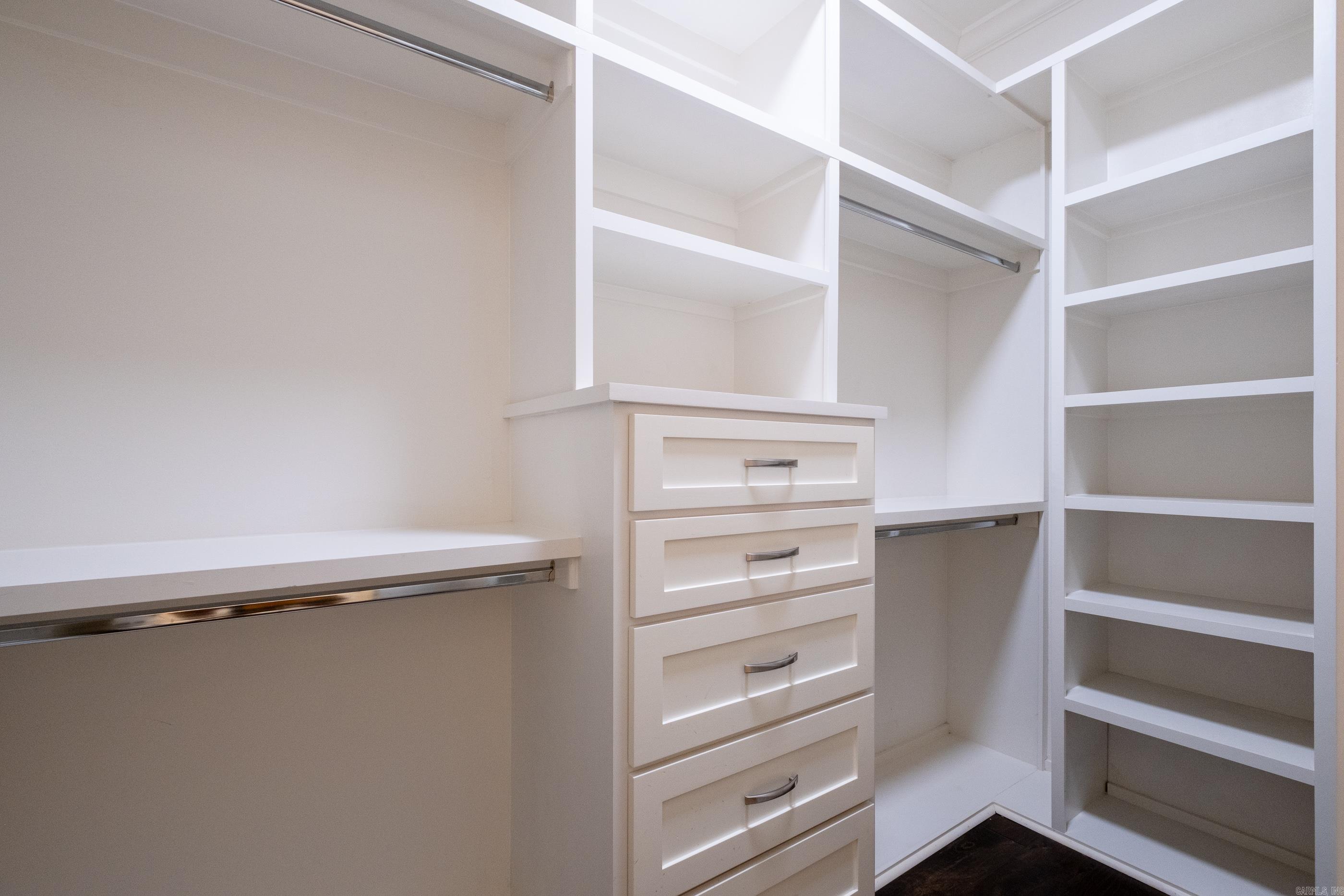 CHENAL VALLEY "ENSBURY PLACE" - Residential