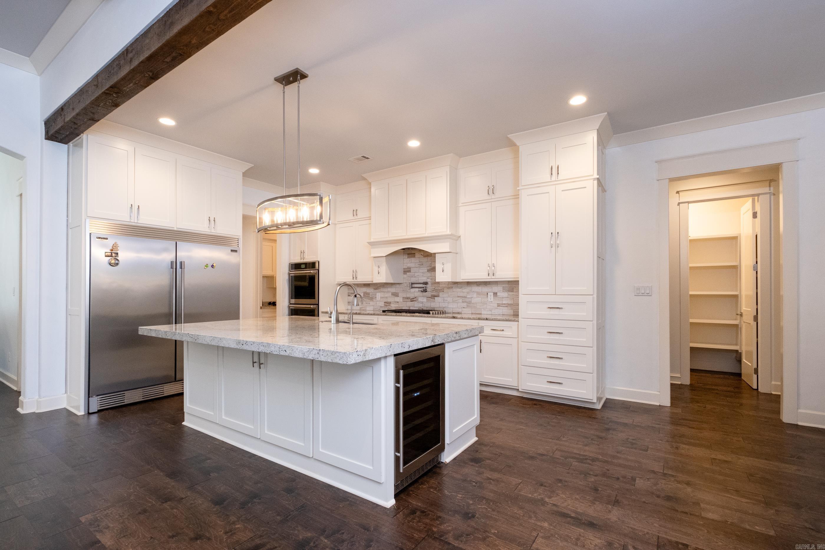 CHENAL VALLEY "ENSBURY PLACE" - Residential