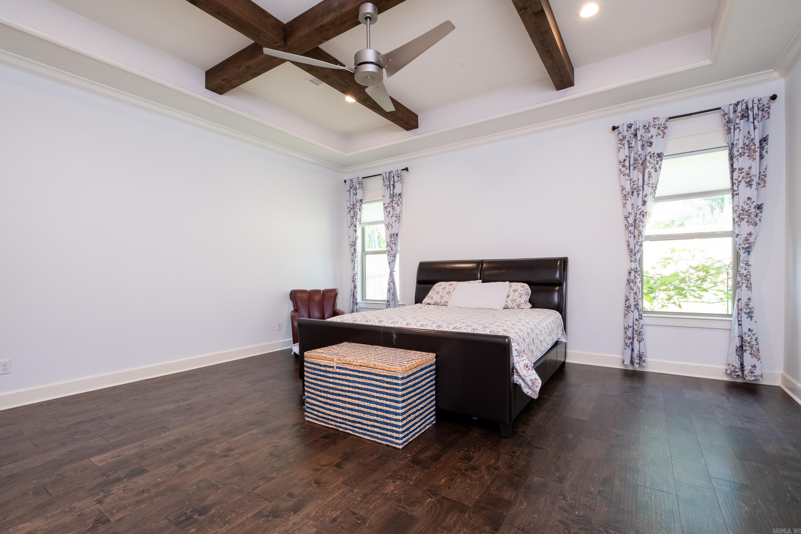 CHENAL VALLEY "ENSBURY PLACE" - Residential