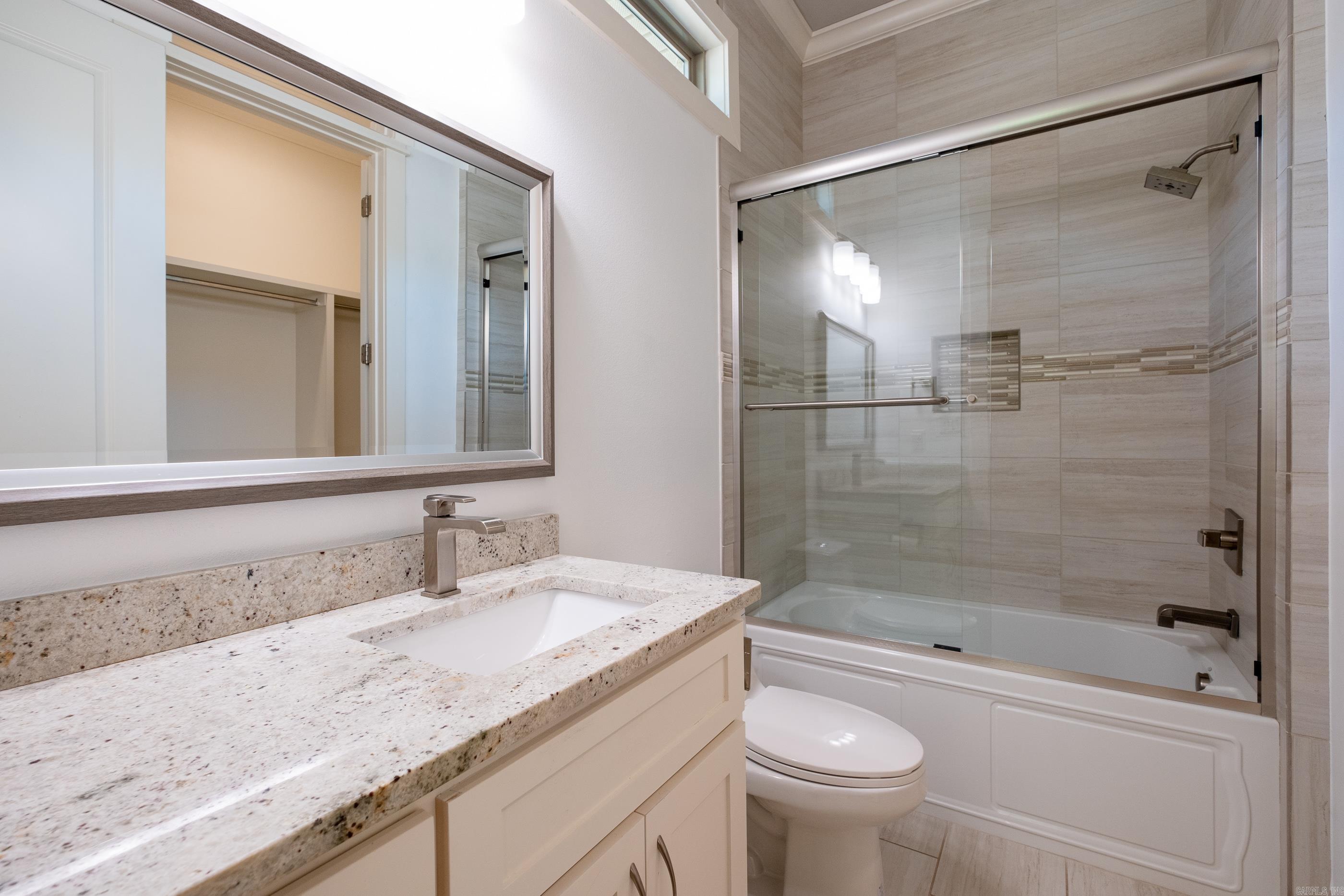 CHENAL VALLEY "ENSBURY PLACE" - Residential