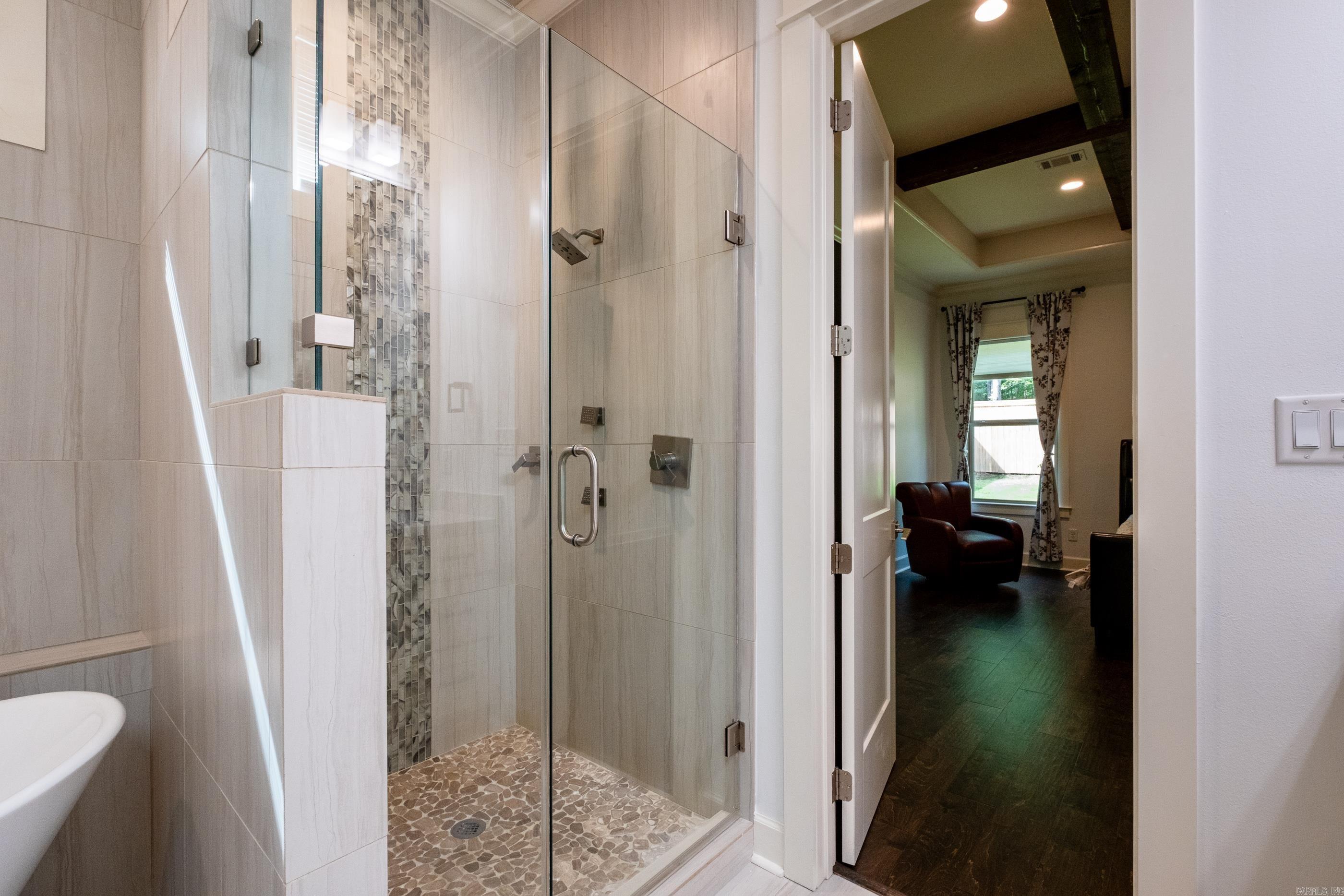 CHENAL VALLEY "ENSBURY PLACE" - Residential