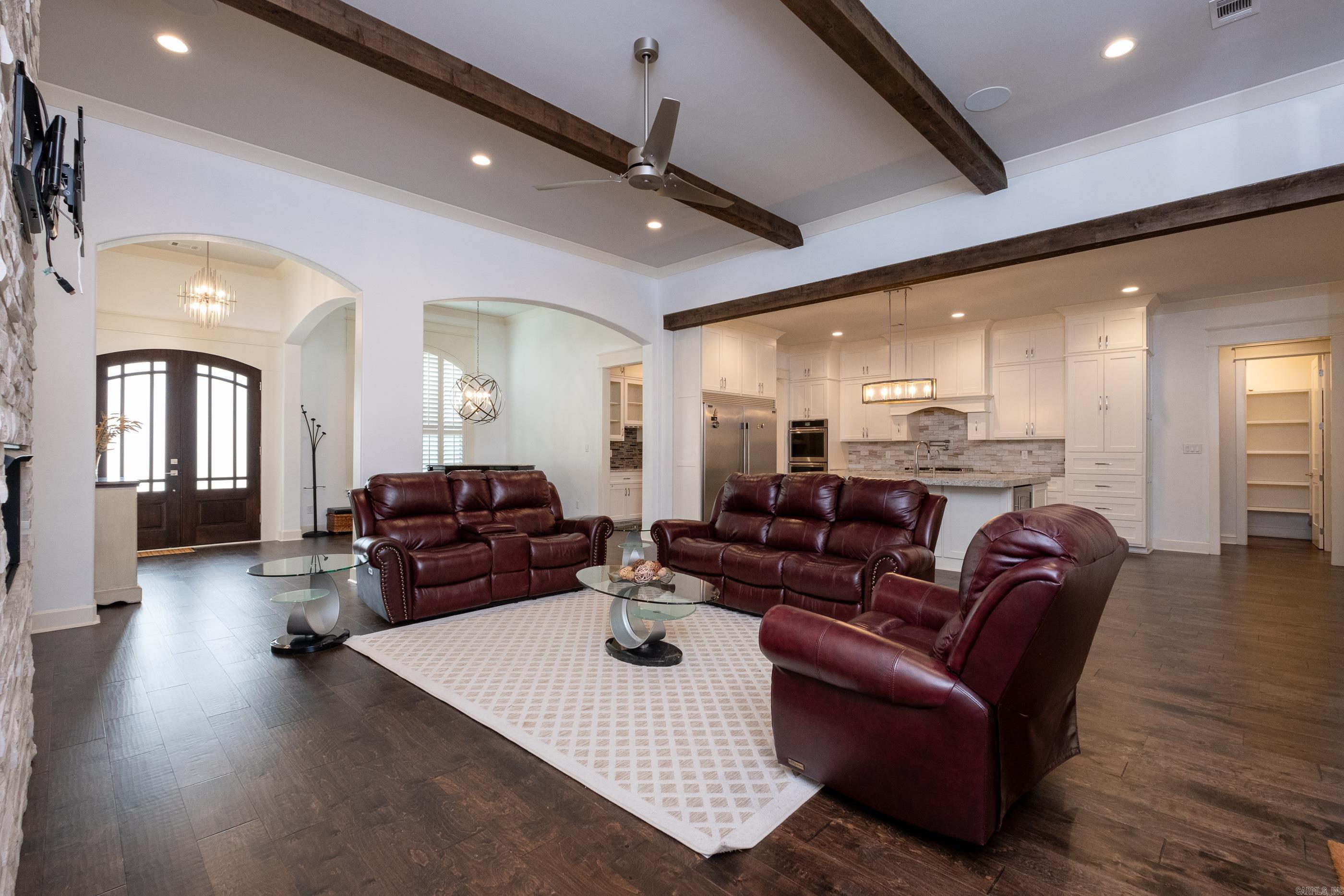 CHENAL VALLEY "ENSBURY PLACE" - Residential