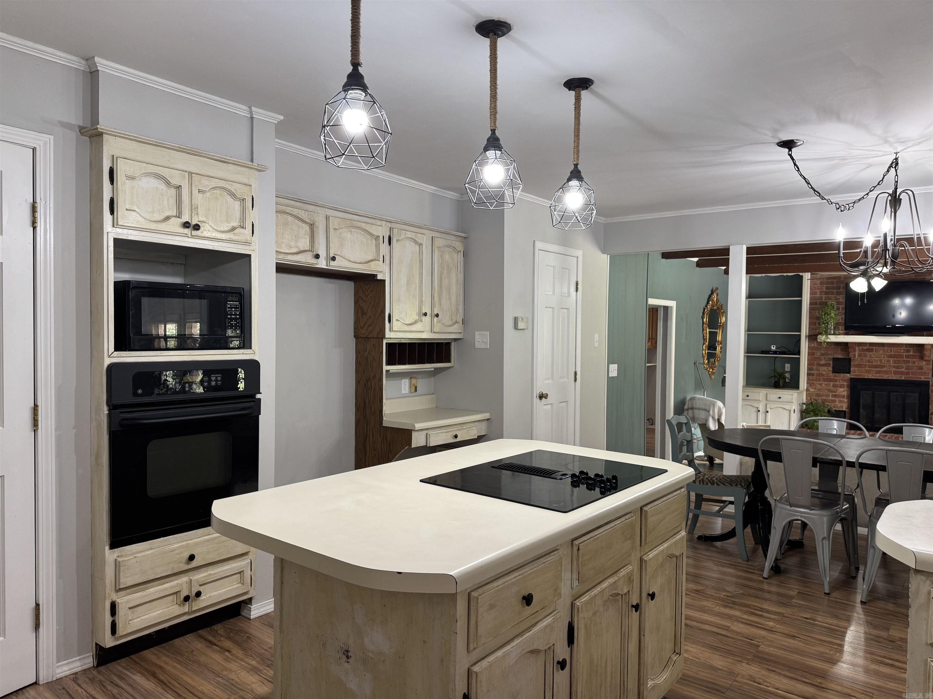 DARK FOREST PLACE - Residential