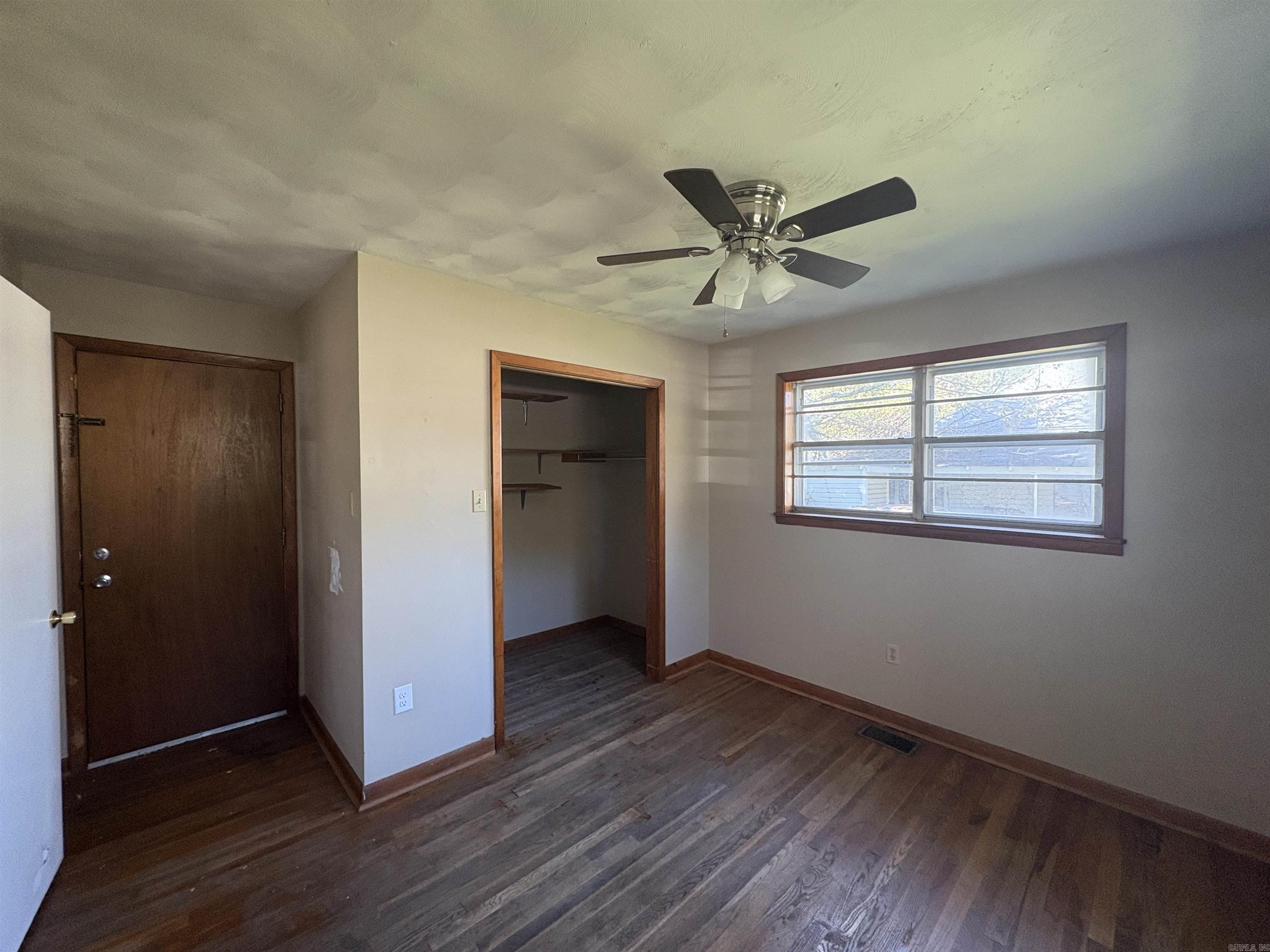 Kensett Original - Residential