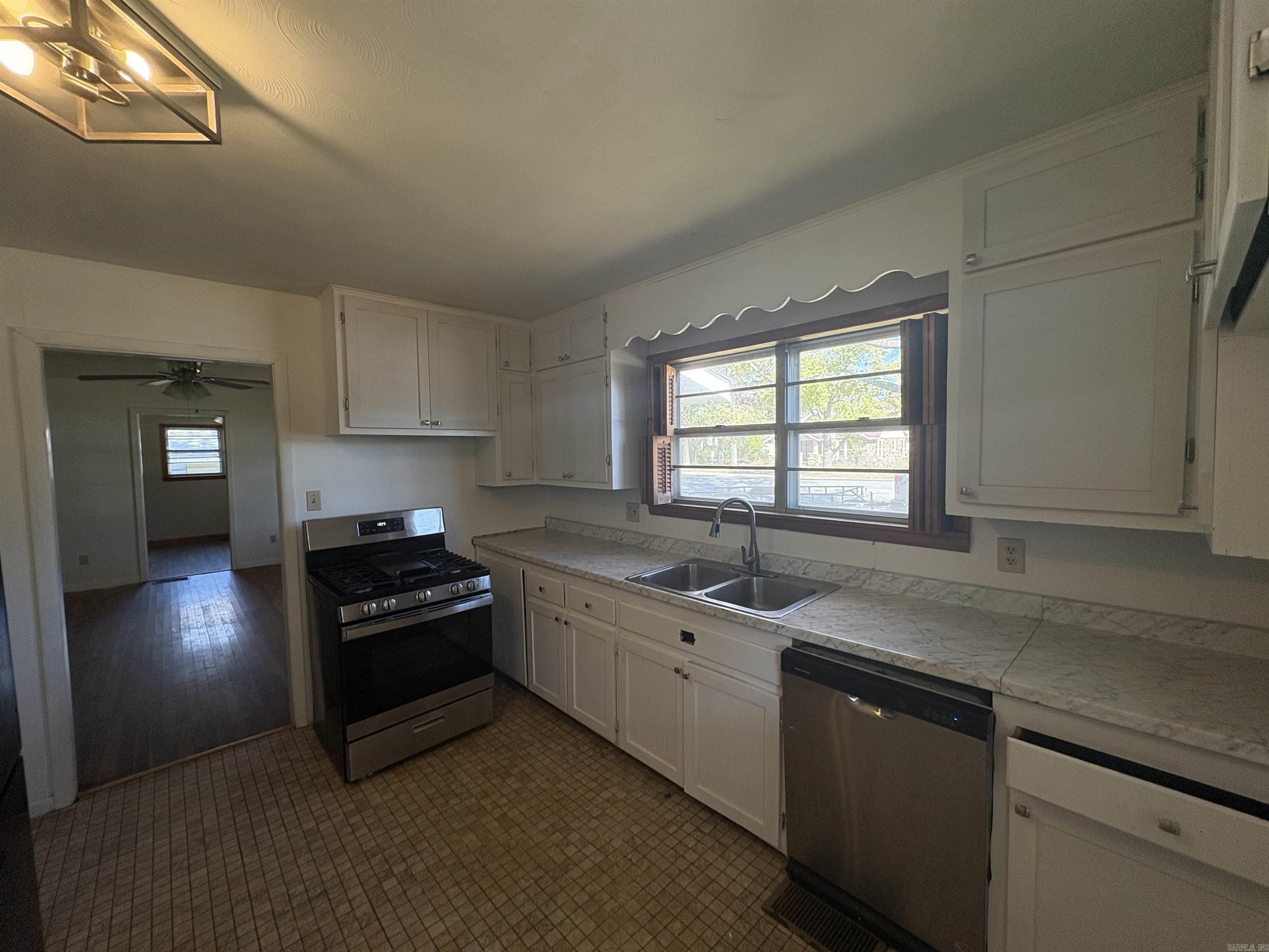 Kensett Original - Residential