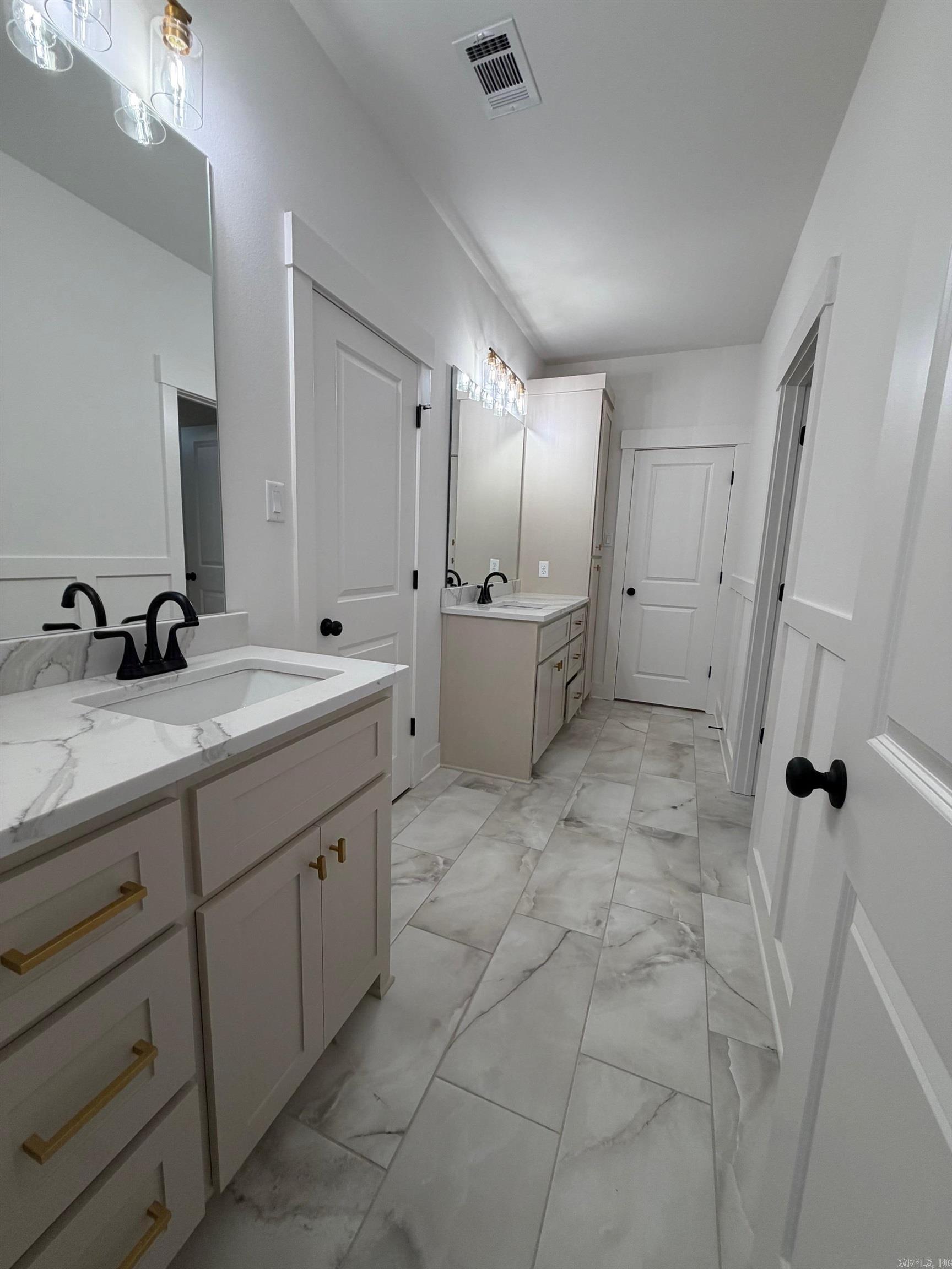 PLANTATION HILLS - Residential