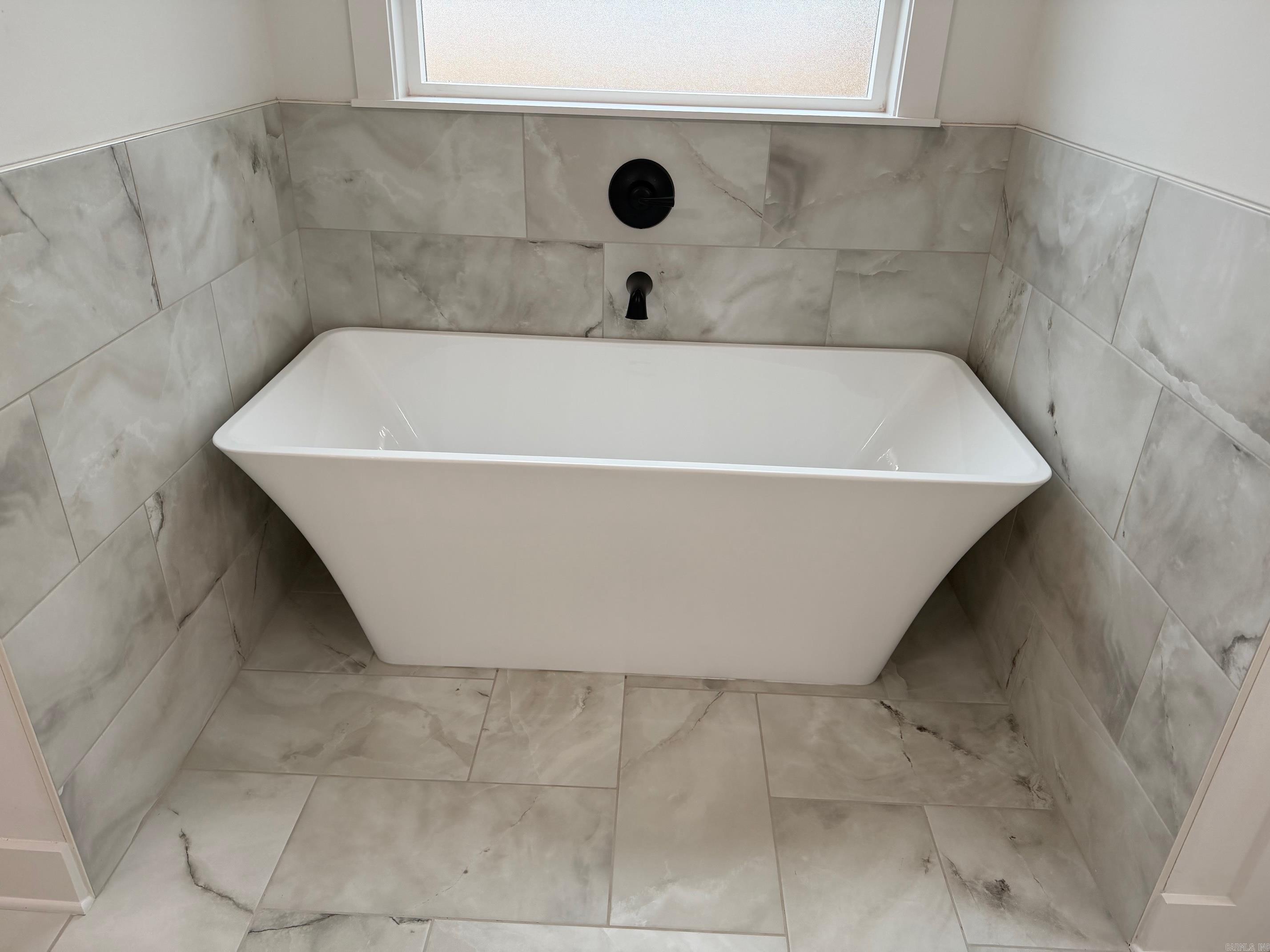 PLANTATION HILLS - Residential