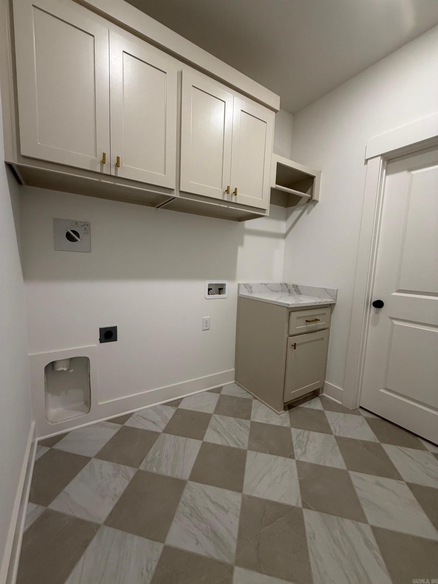 PLANTATION HILLS - Residential