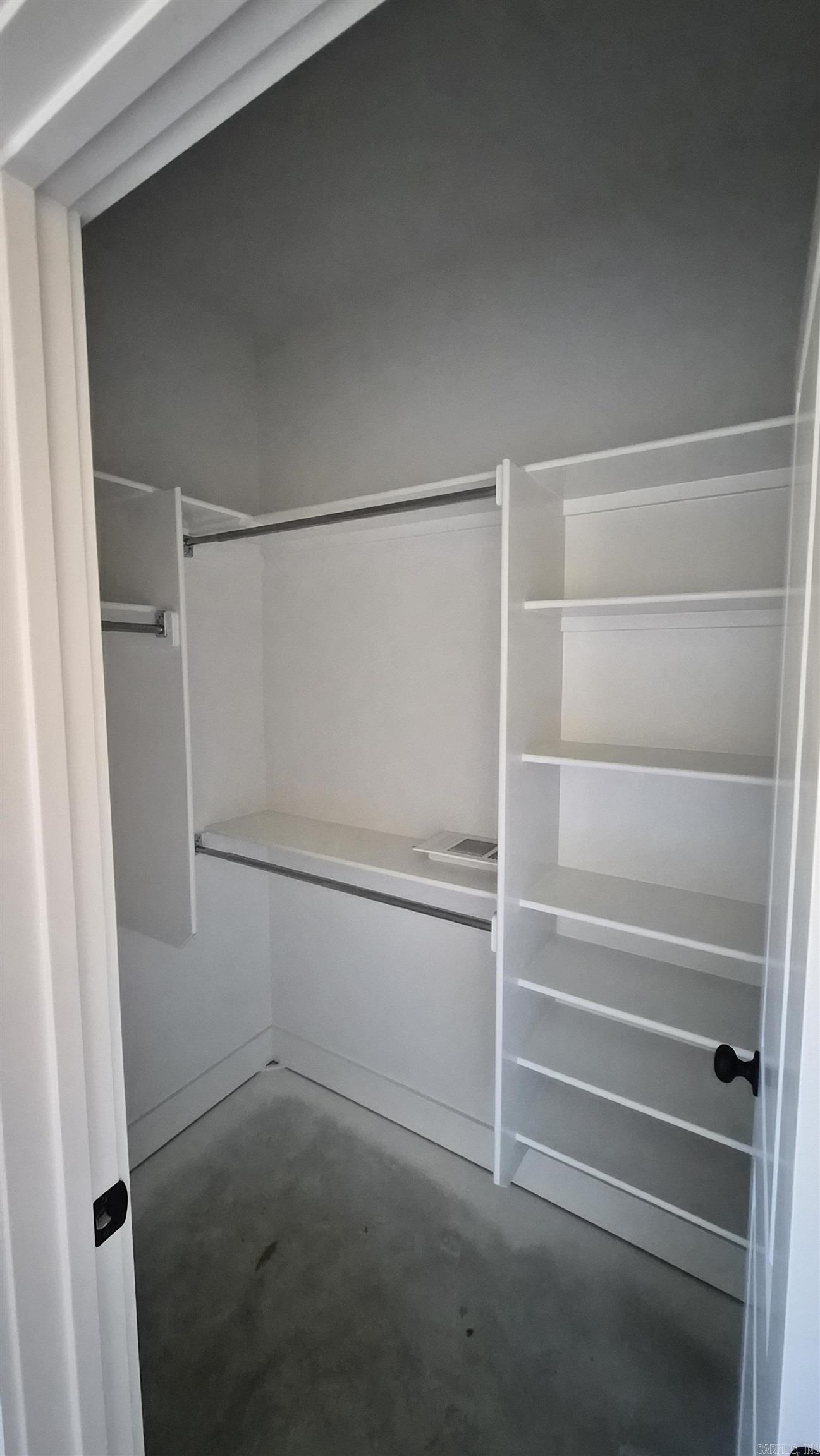 PLANTATION HILLS - Residential