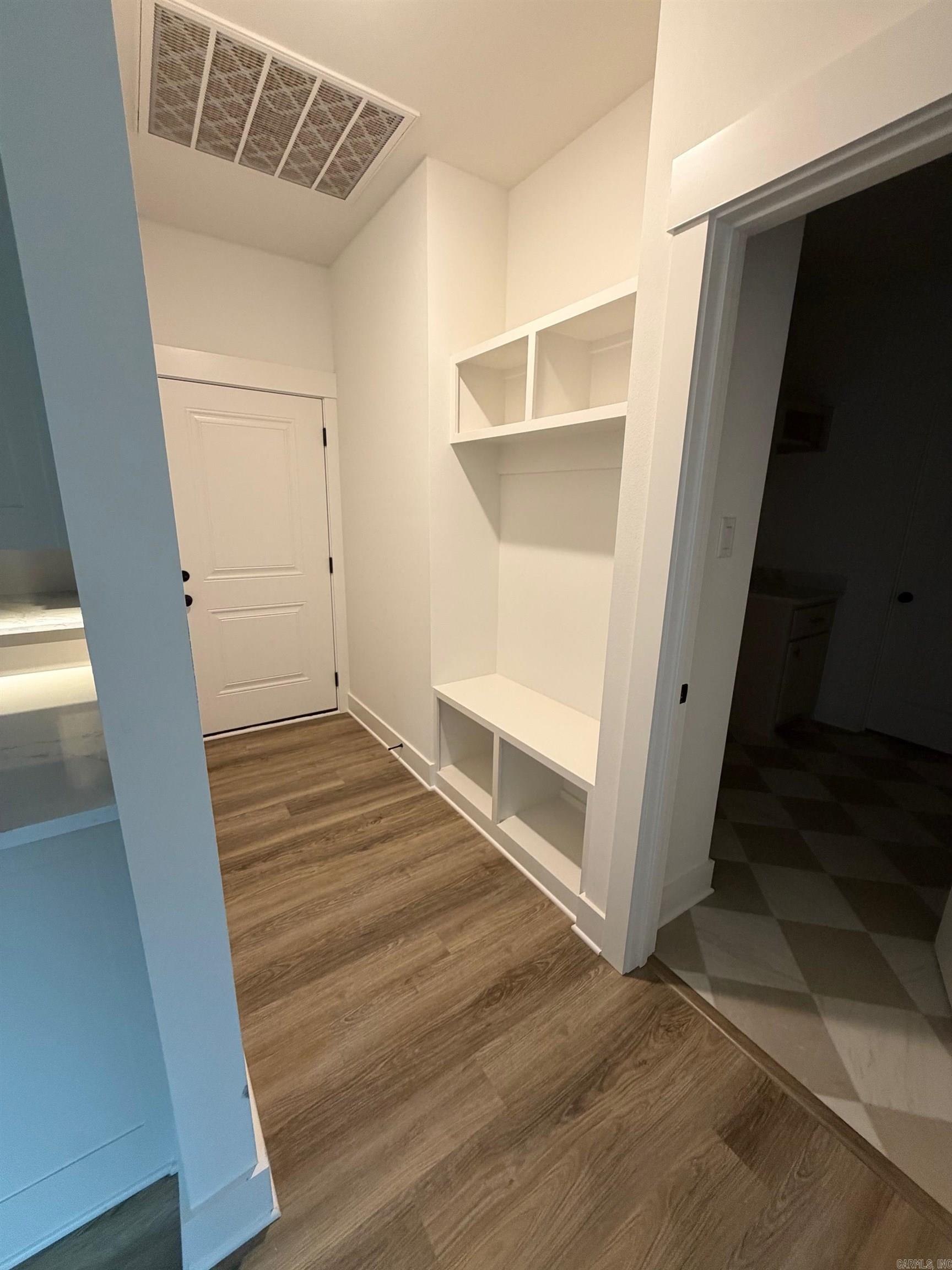 PLANTATION HILLS - Residential