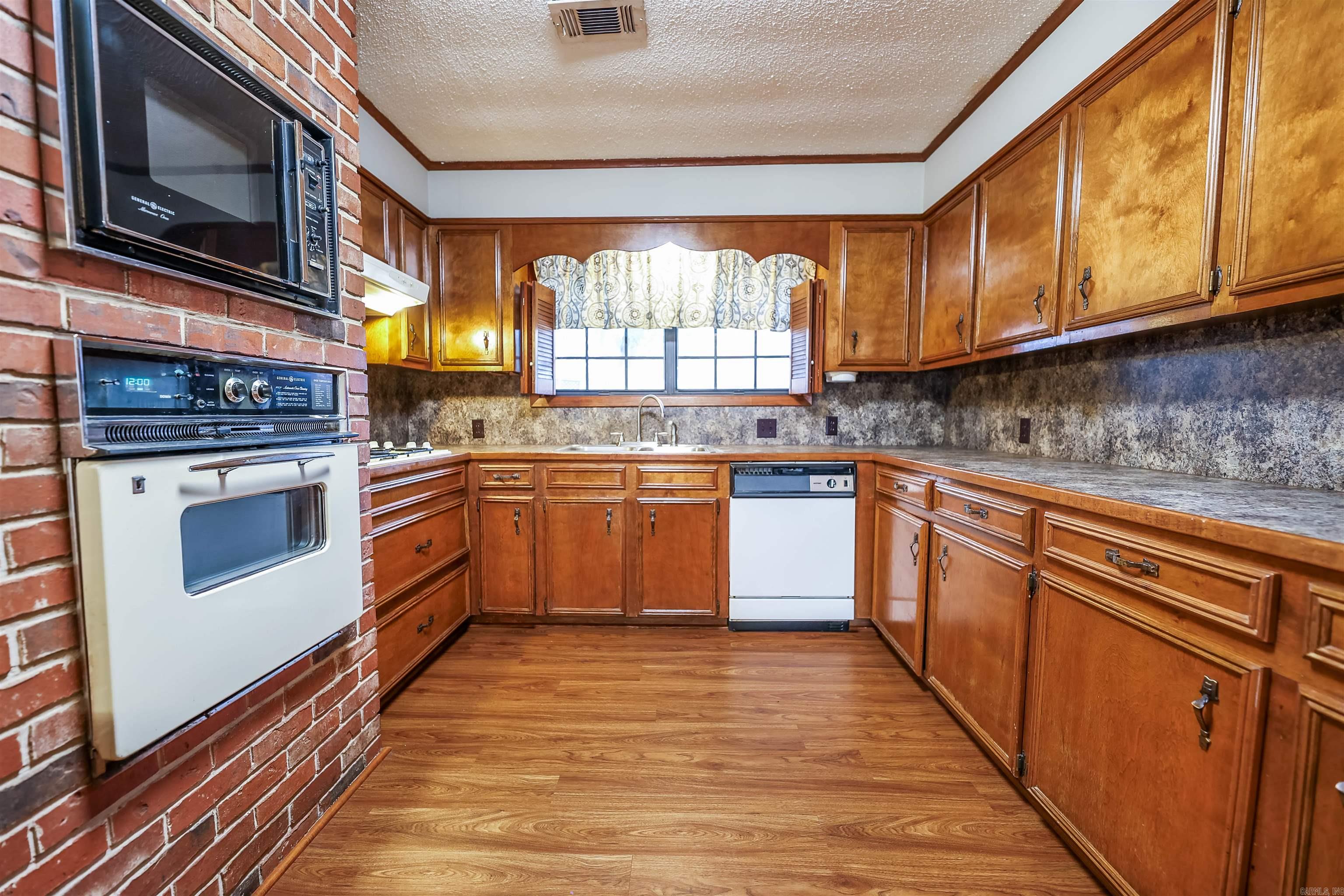 CHEROKEE HILLS 1 - Residential