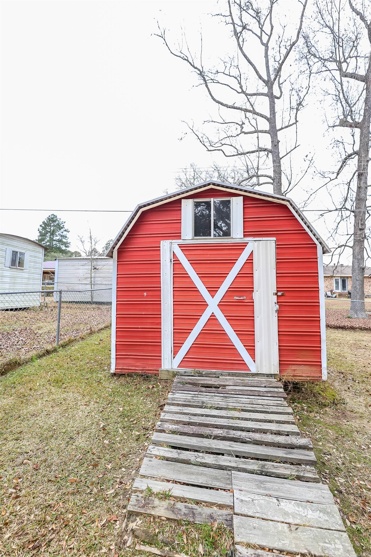 CHEROKEE HILLS 1 - Residential