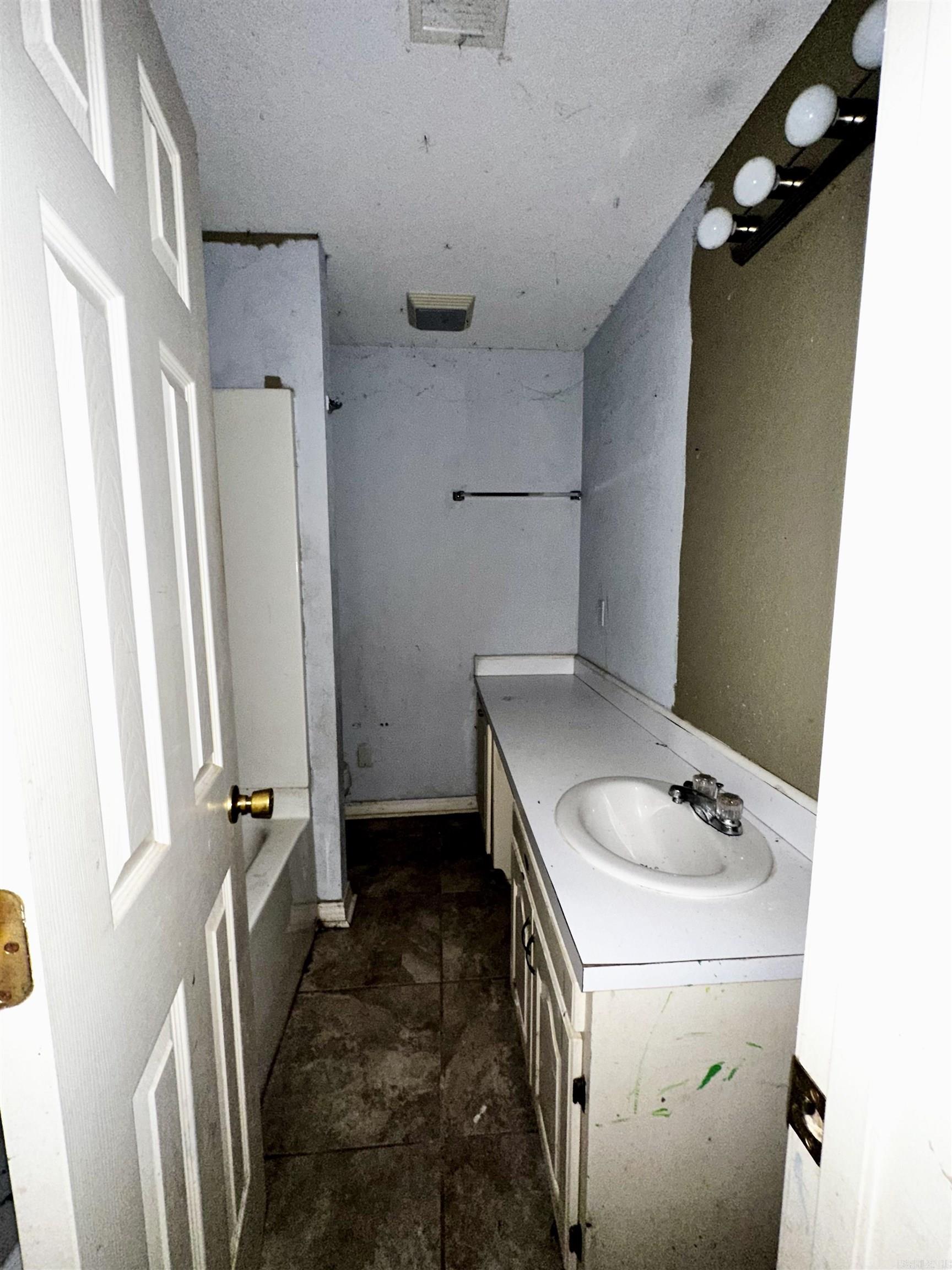 H H YARBROUGH - Residential