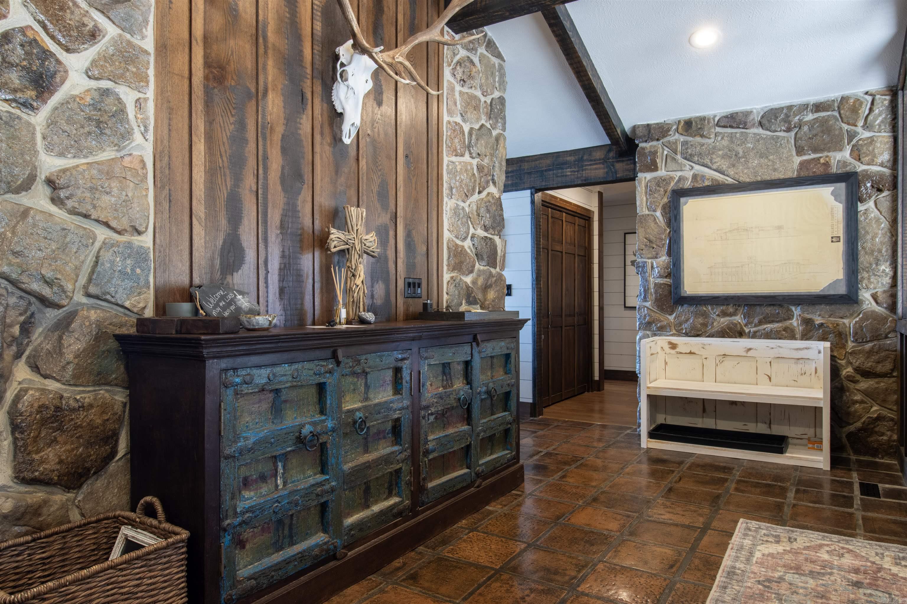 SYCAMORE SPRINGS ACRES - Residential