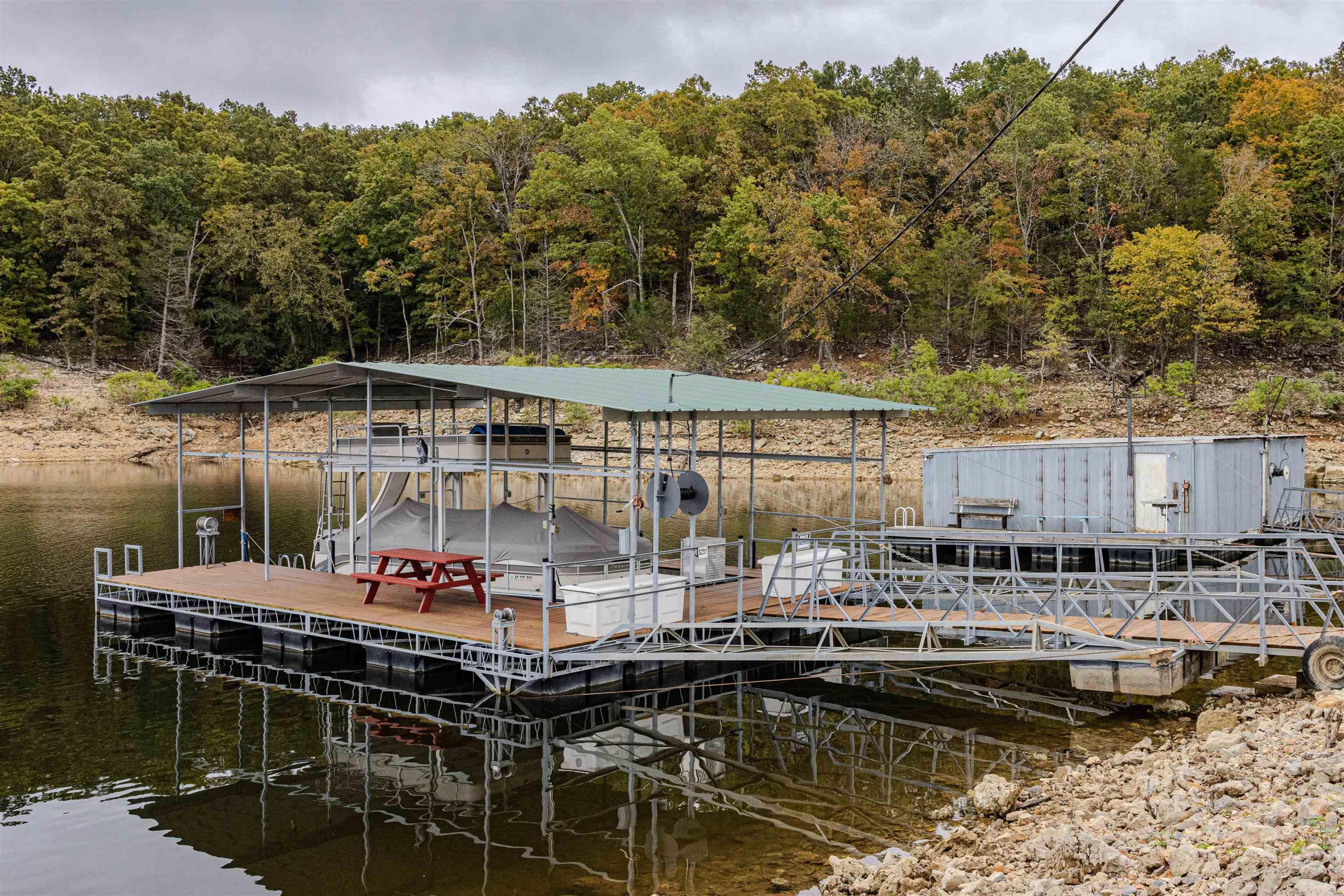 SYCAMORE SPRINGS ACRES - Residential