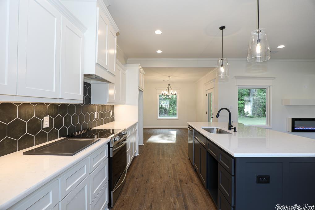 OLDE SALEM TOWNSHIP - Residential