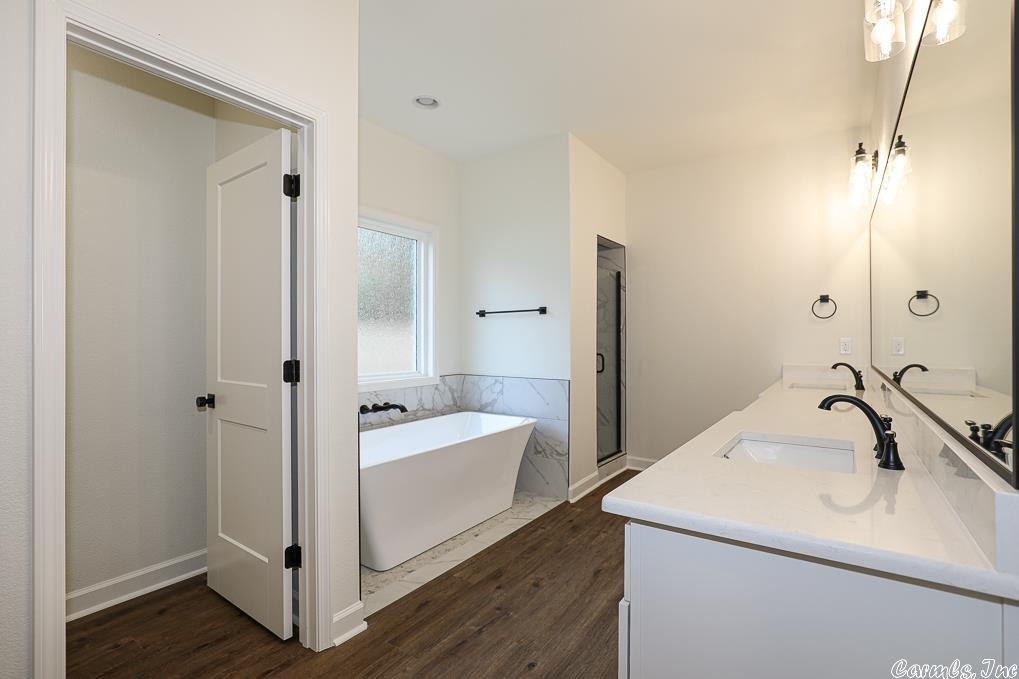 OLDE SALEM TOWNSHIP - Residential