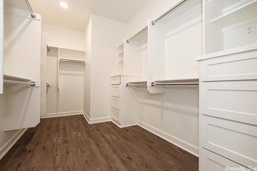 OLDE SALEM TOWNSHIP - Residential