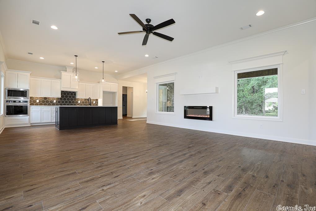 OLDE SALEM TOWNSHIP - Residential