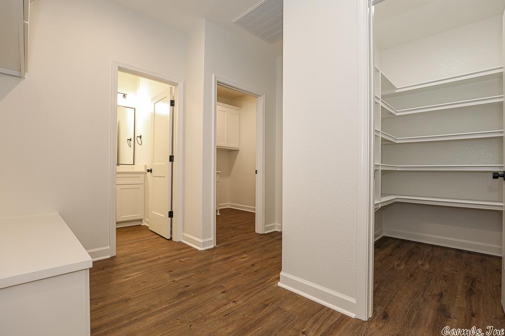 OLDE SALEM TOWNSHIP - Residential