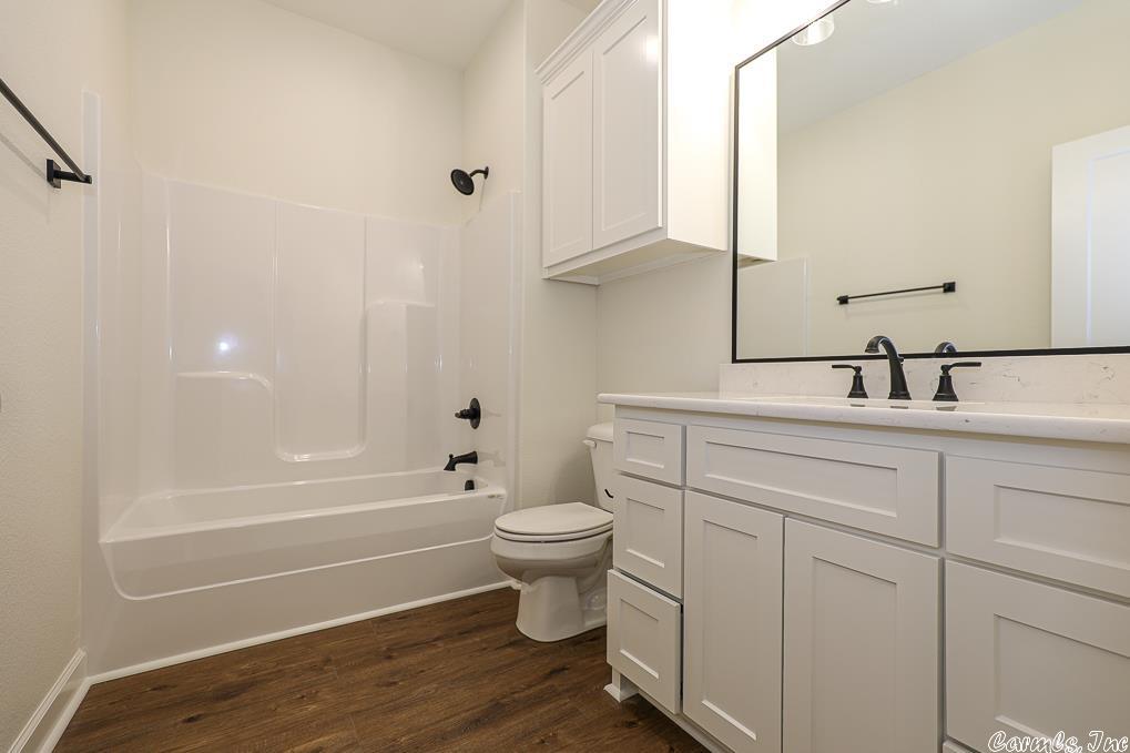 OLDE SALEM TOWNSHIP - Residential