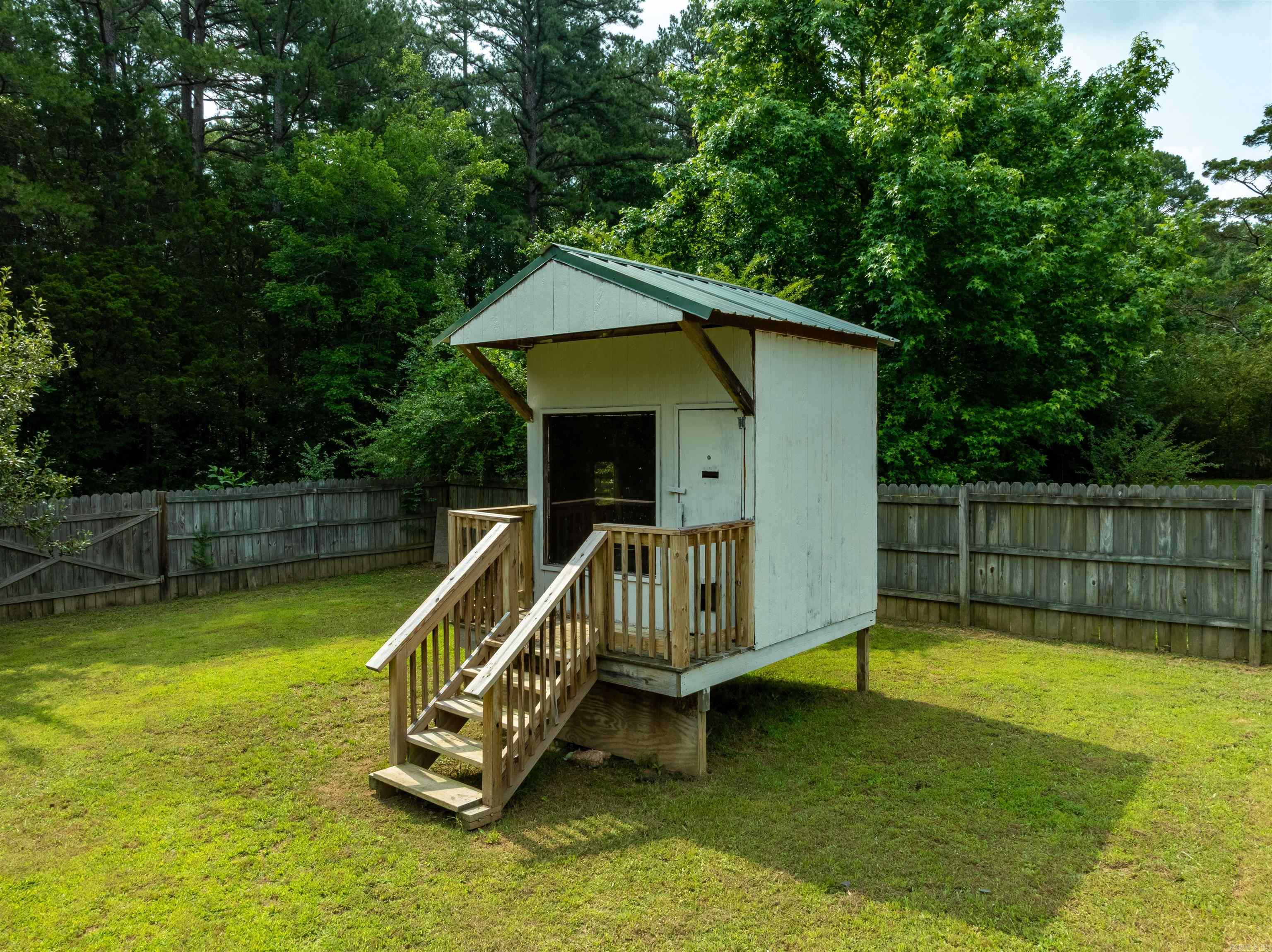 Meadowbrook 1 - Residential