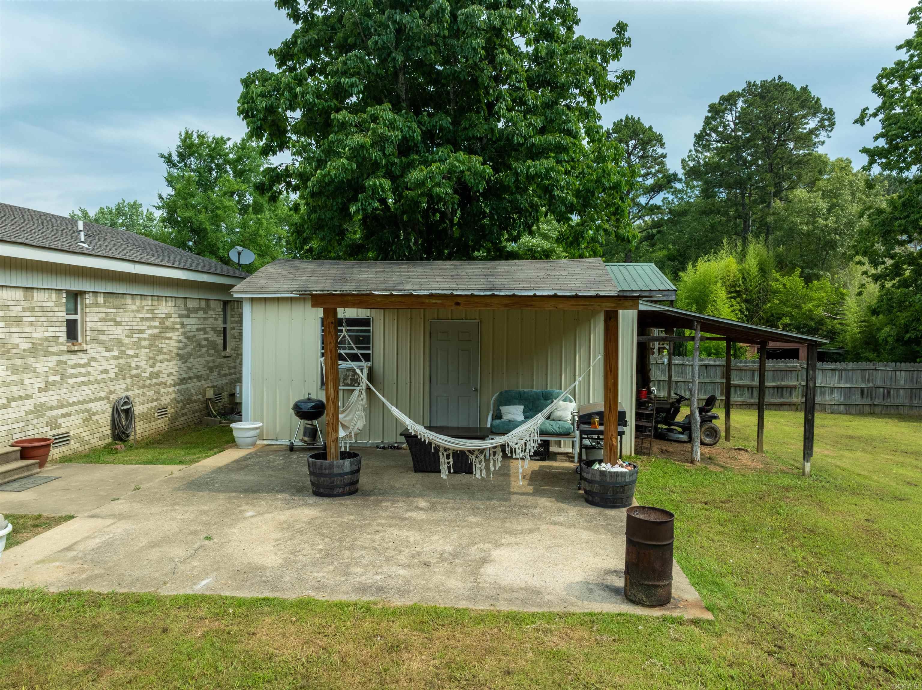 Meadowbrook 1 - Residential