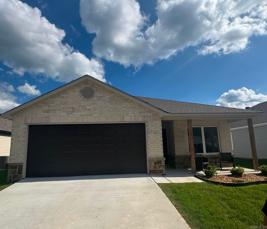 The cozy  Chadwick plan is loaded with curb appeal with its welcoming covered front porch and front yard landscaping. This home features 4 bedrooms, 2 bathrooms, and a spacious living area. Also enjoy a stunning kitchen fully equipped with energy-efficient appliances, generous counter space, and a convenient pantry! The large back patio is perfect for entertaining. Learn more about this home today!