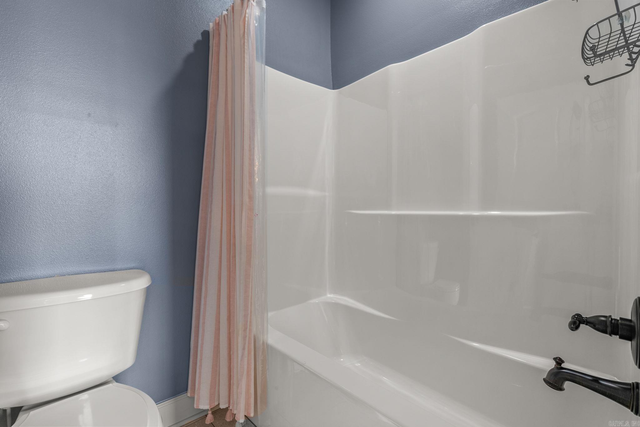 HURRICANE LAKE EST - Residential