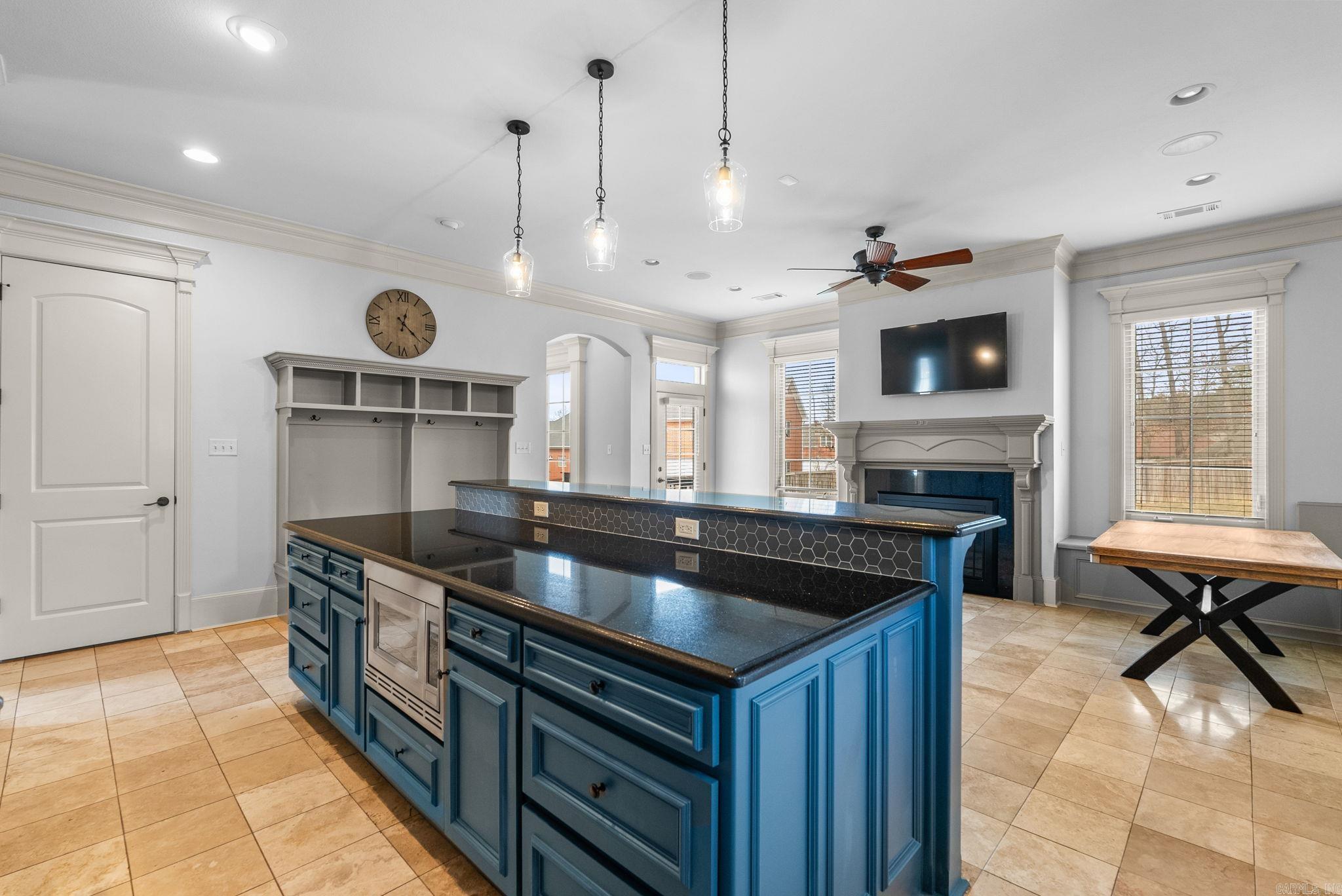 HURRICANE LAKE EST - Residential