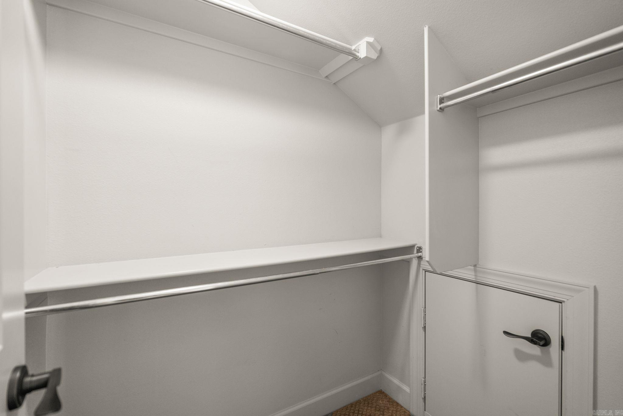 HURRICANE LAKE EST - Residential