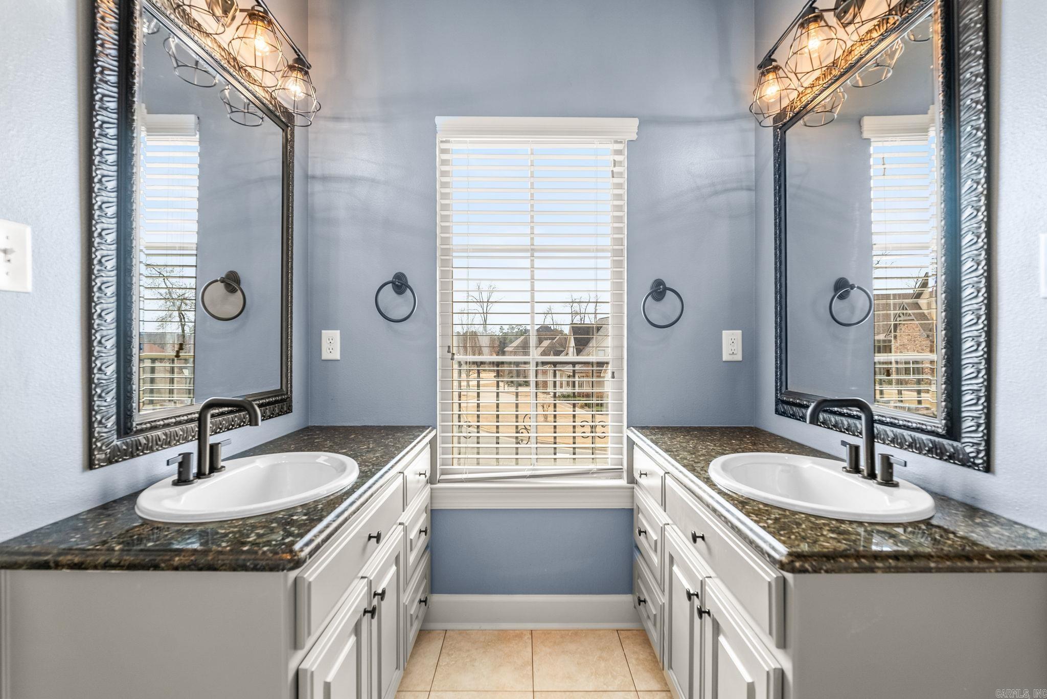 HURRICANE LAKE EST - Residential