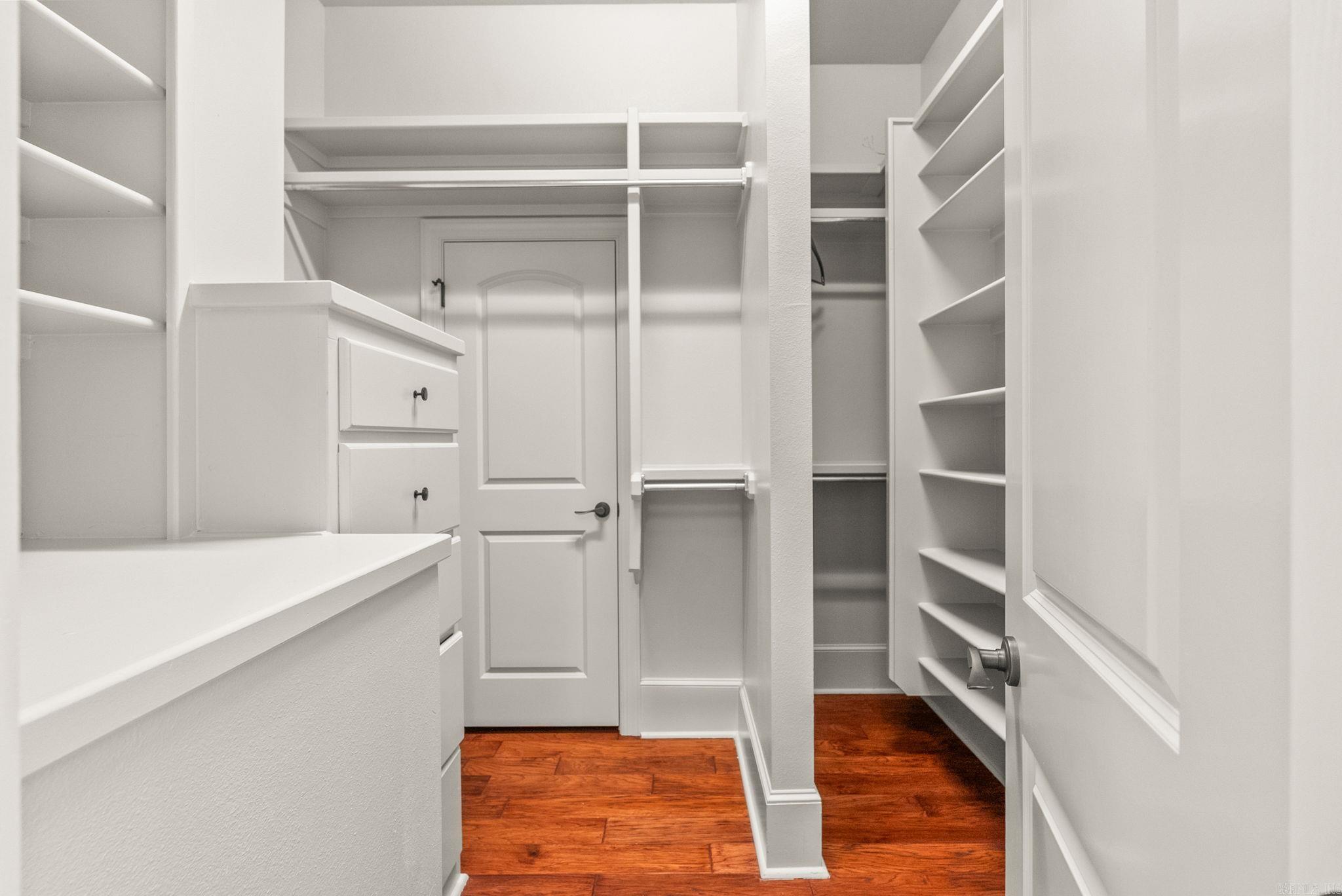 HURRICANE LAKE EST - Residential