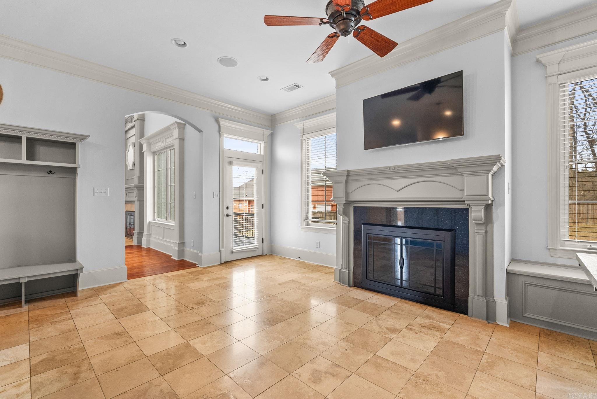 HURRICANE LAKE EST - Residential