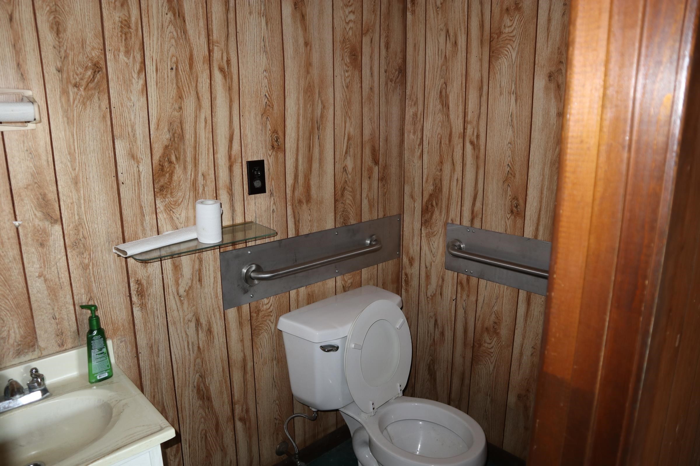 Metes & Bounds - Commercial Sale